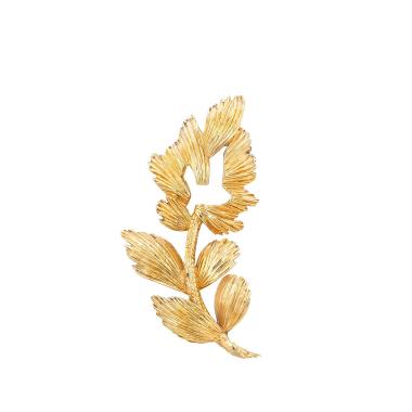 1970s Cartier brooch in yellow gold