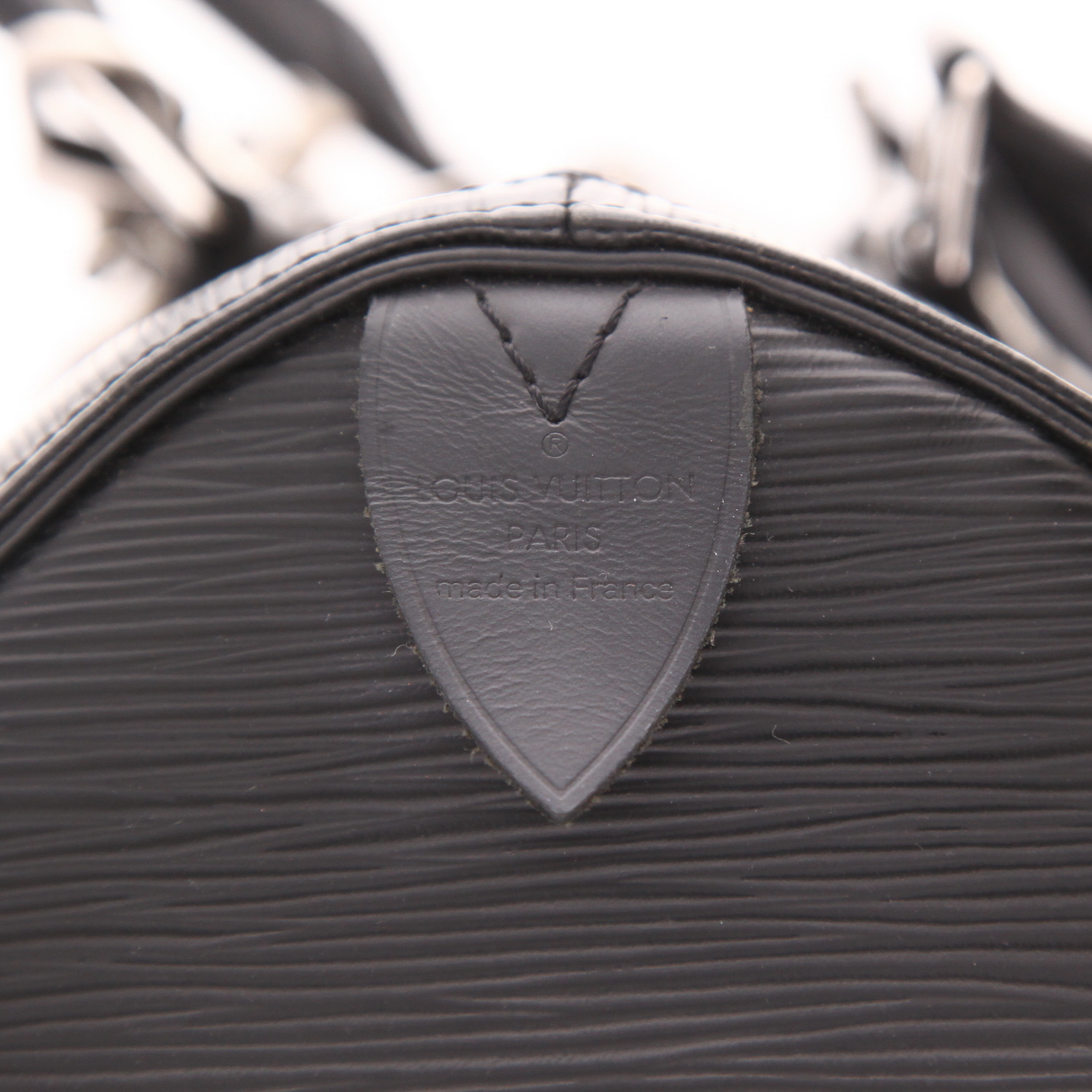 Louis Vuitton Speedy 30 handbag in Noir Épi leather - Detail D2