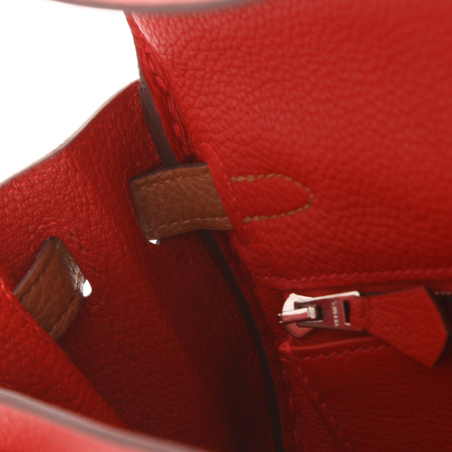 Borsa Hermès Kelly 25 cm in pelle Togo rossa e Gold - Detail D4