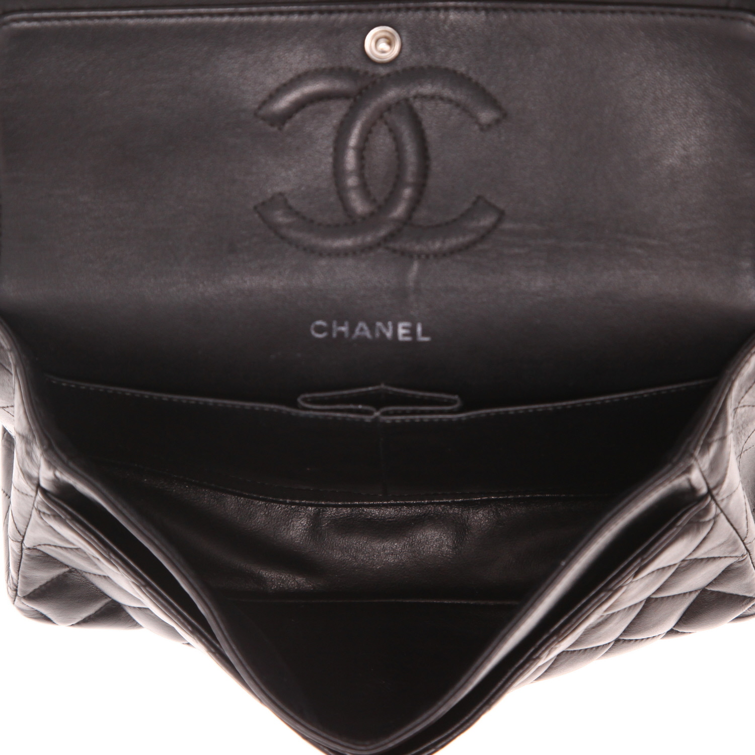 Sac à main Chanel  Timeless Classic en cuir matelassé noir - Detail D3