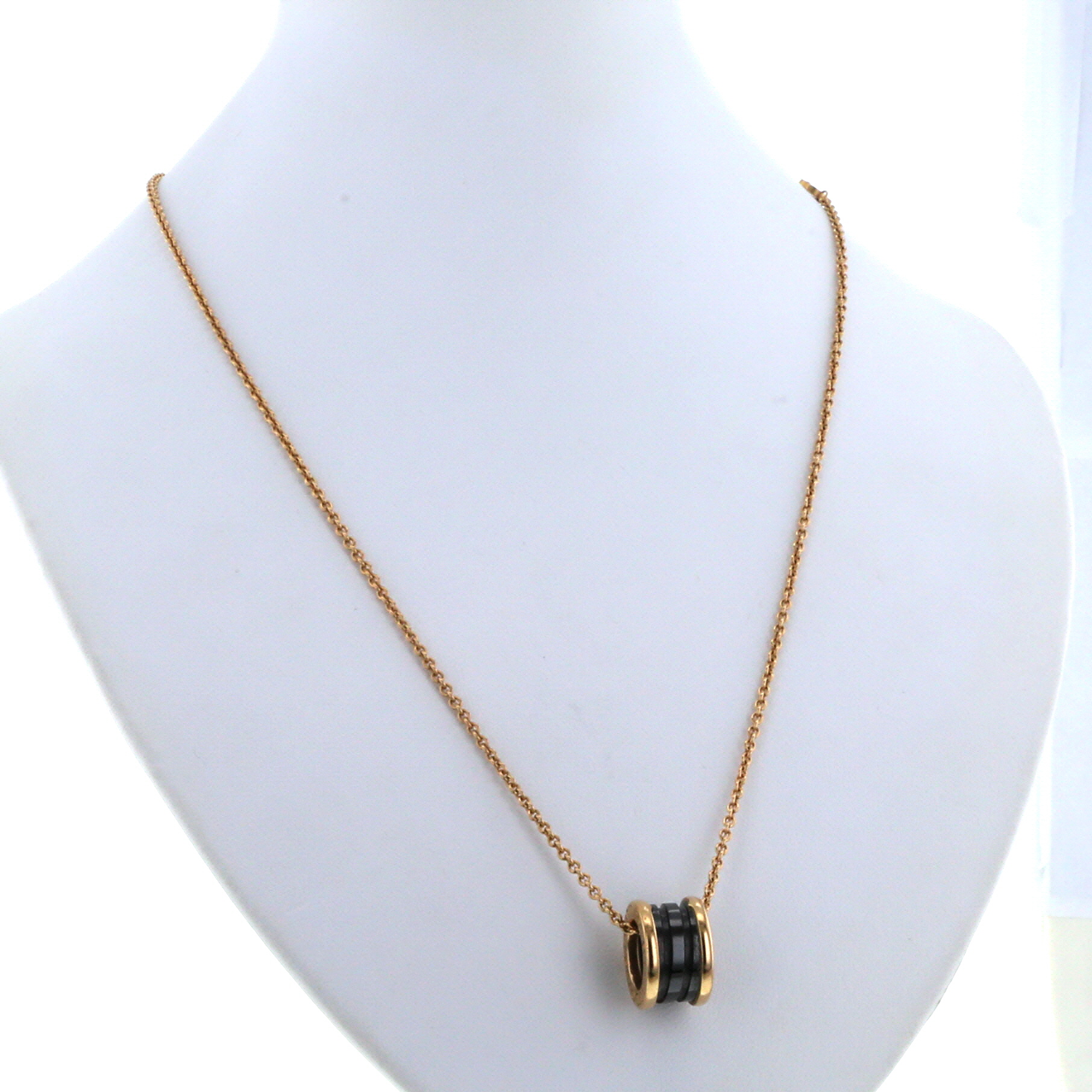 Bulgari B.Zero1 necklace in pink gold and ceramic