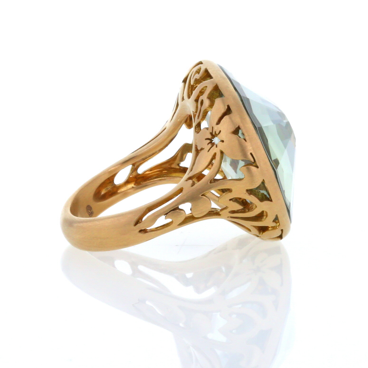 Anello Pomellato Arabesques in oro rosa e quarzo