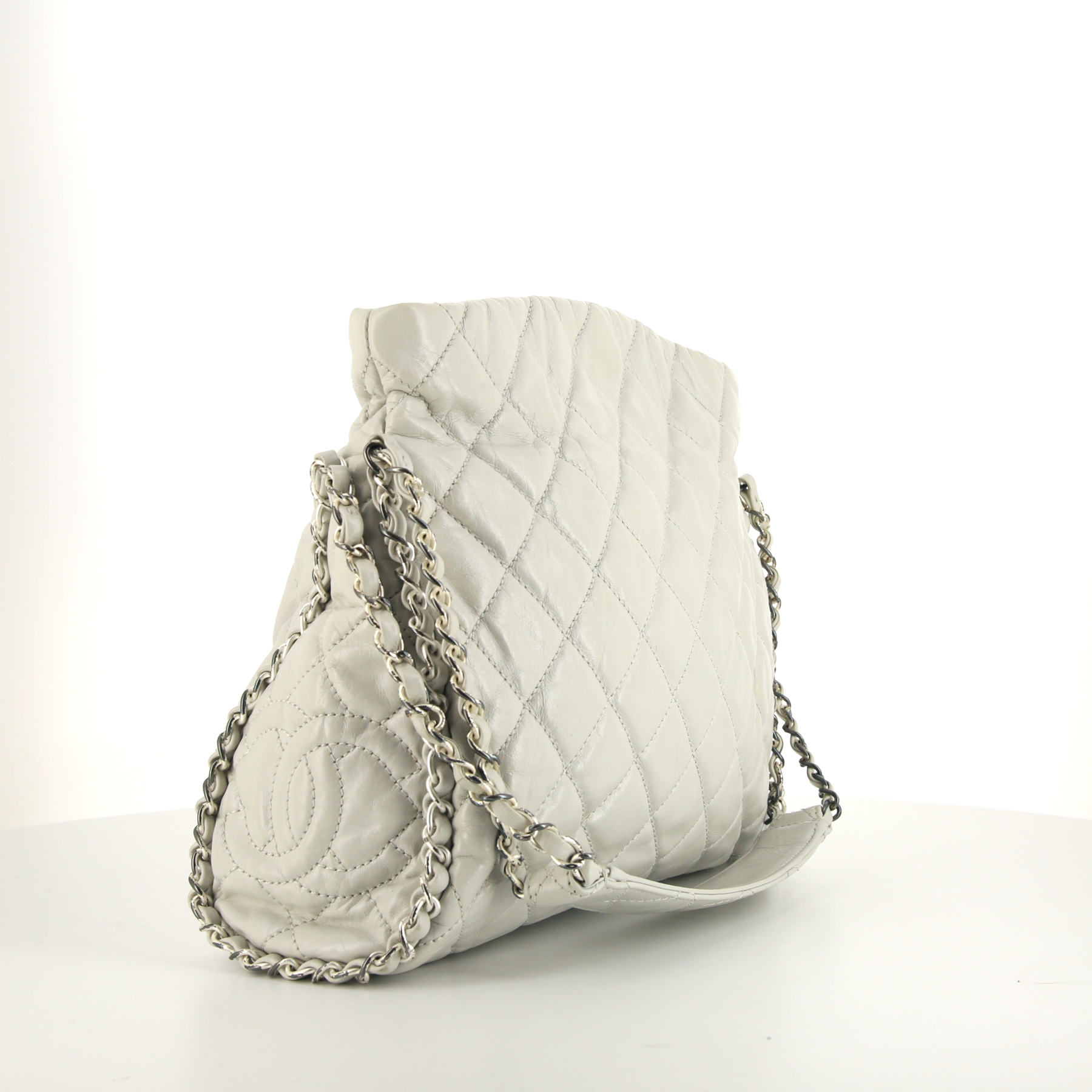 Sac à main Chanel Petit Shopping en cuir matelassé blanc