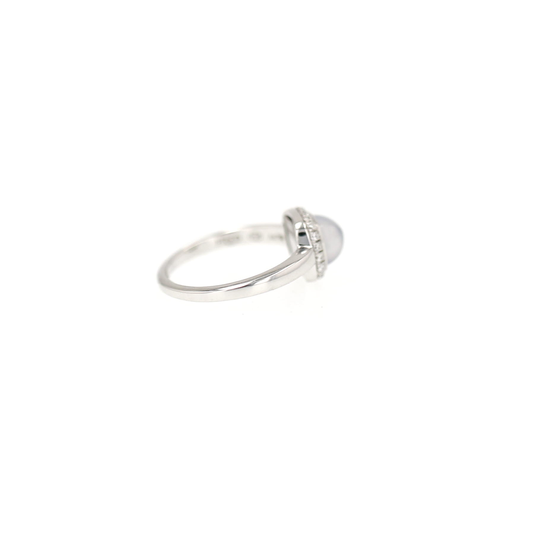 Fred Pain de Sucre small model ring in white gold,  diamonds and chalcedony Fred Pain de Sucre small model ring in white gold,  diamonds and chalcedony