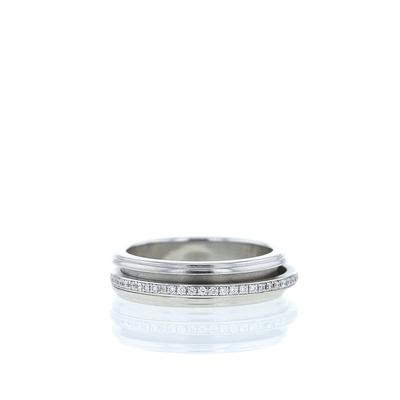 Anello Piaget Possession modello piccolo in oro bianco e diamanti