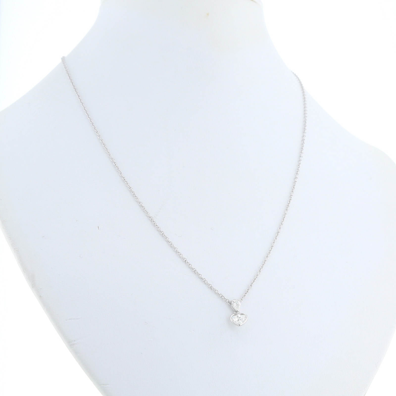 Collana in oro bianco e diamanti