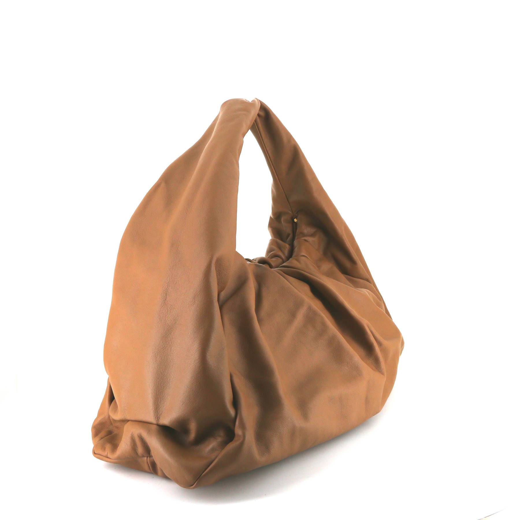 Bottega Veneta  The Shoulder Pouch handbag  in brown leather