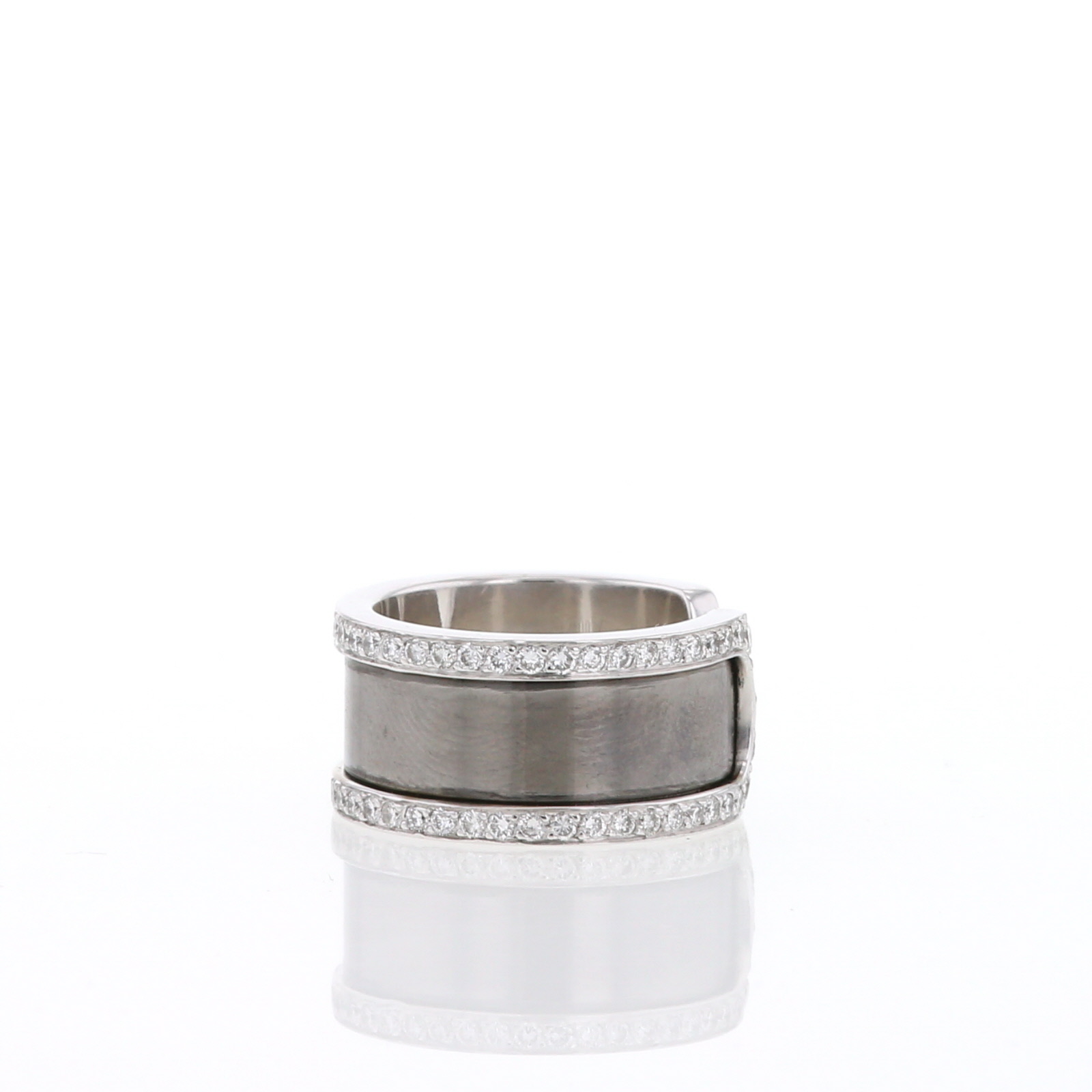 Cartier C de Cartier large model ring in white gold,  lacquer and diamonds