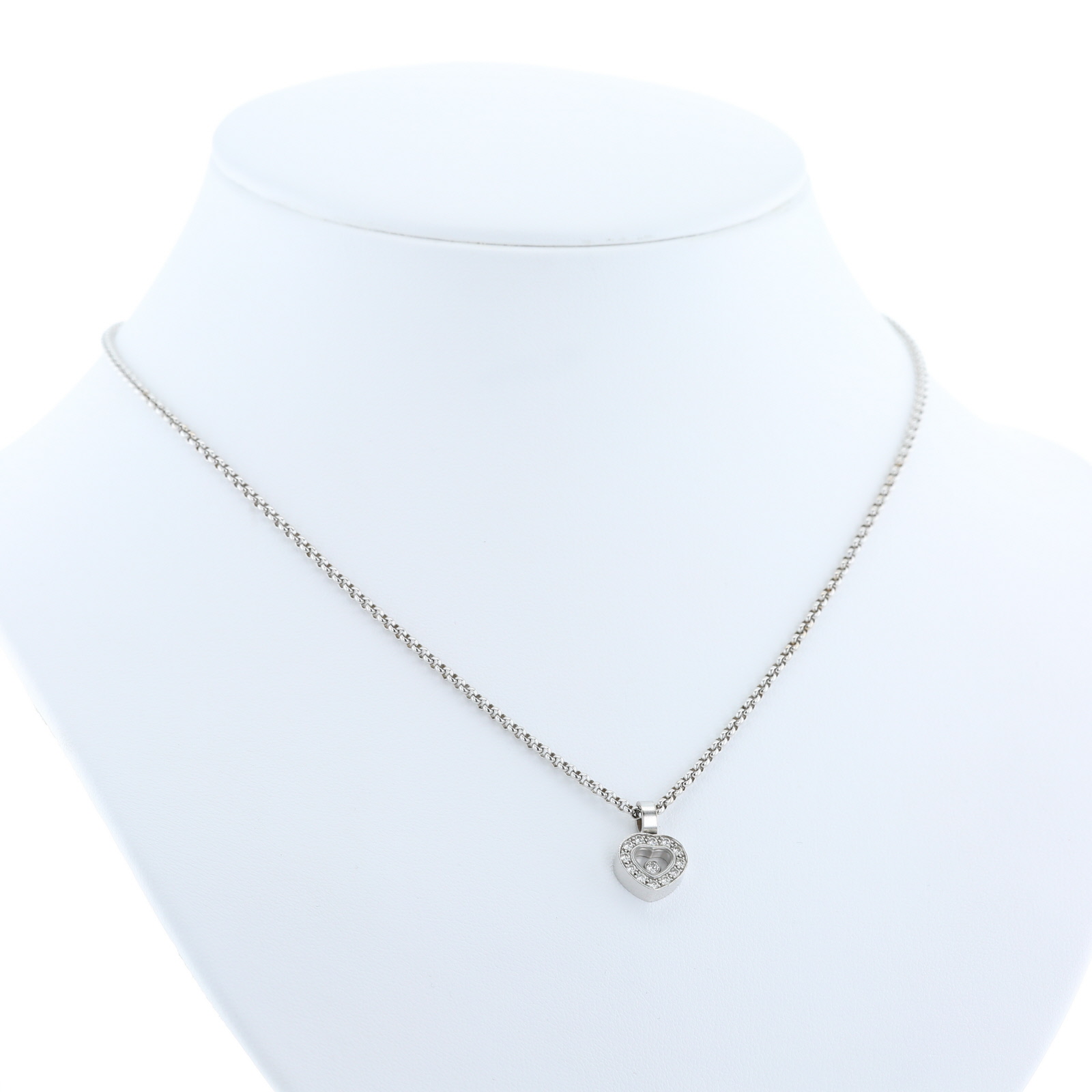 Collar Chopard Happy Diamonds Icon en oro blanco y diamantes