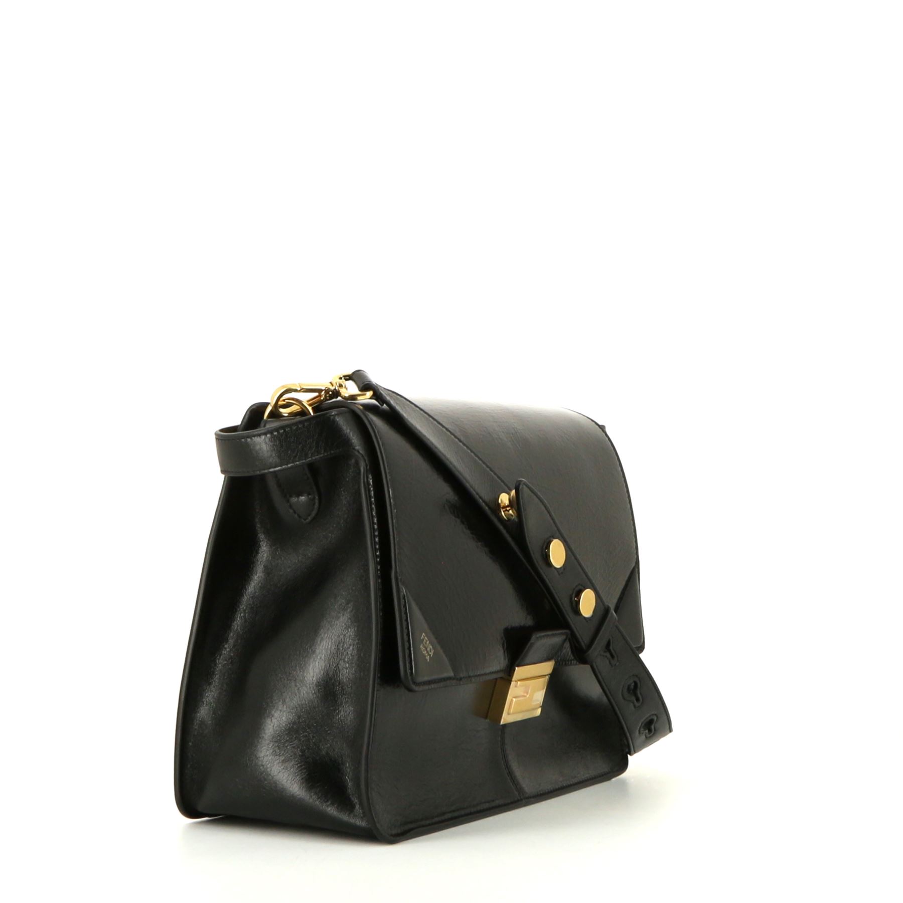 Bolso para llevar al hombro Fendi  Kan U modelo grande  en charol negro