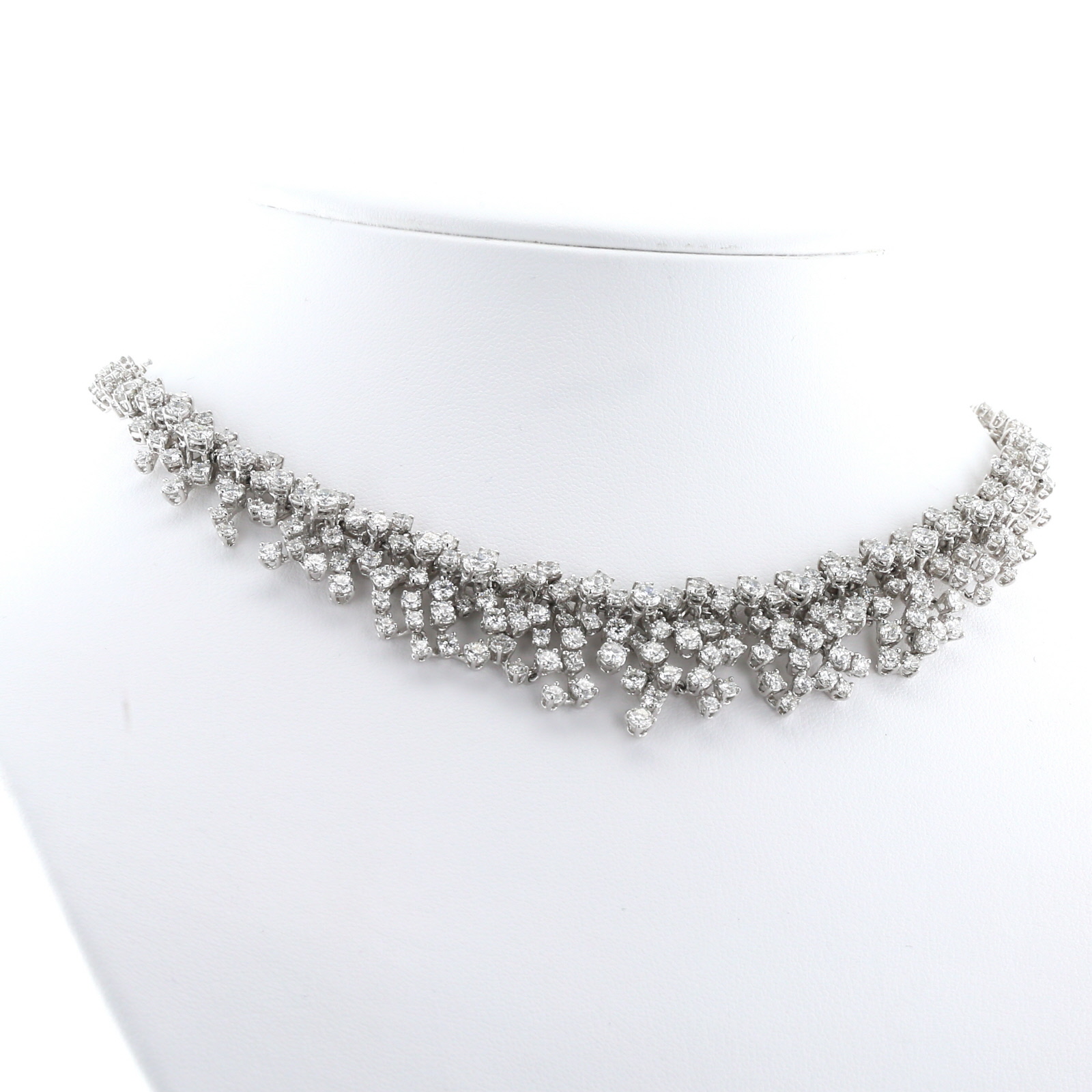 Collana Fred Blanche in oro bianco e diamanti
