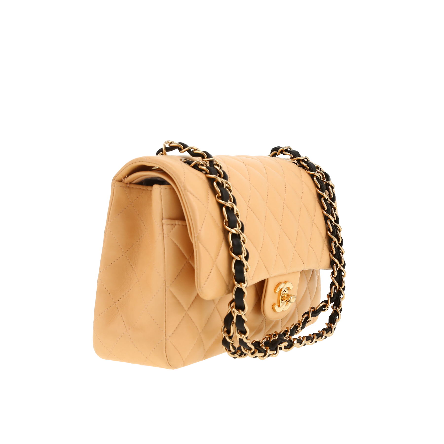 Chanel  Timeless Classic handbag  in beige quilted leather
