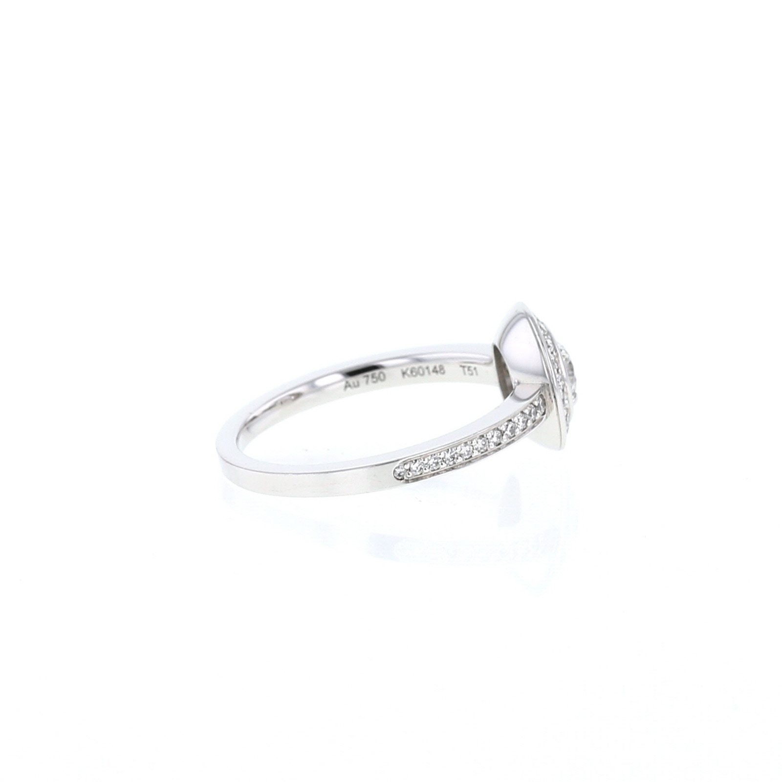 Boucheron Ava ring in white gold and diamonds Boucheron Ava ring in white gold and diamonds