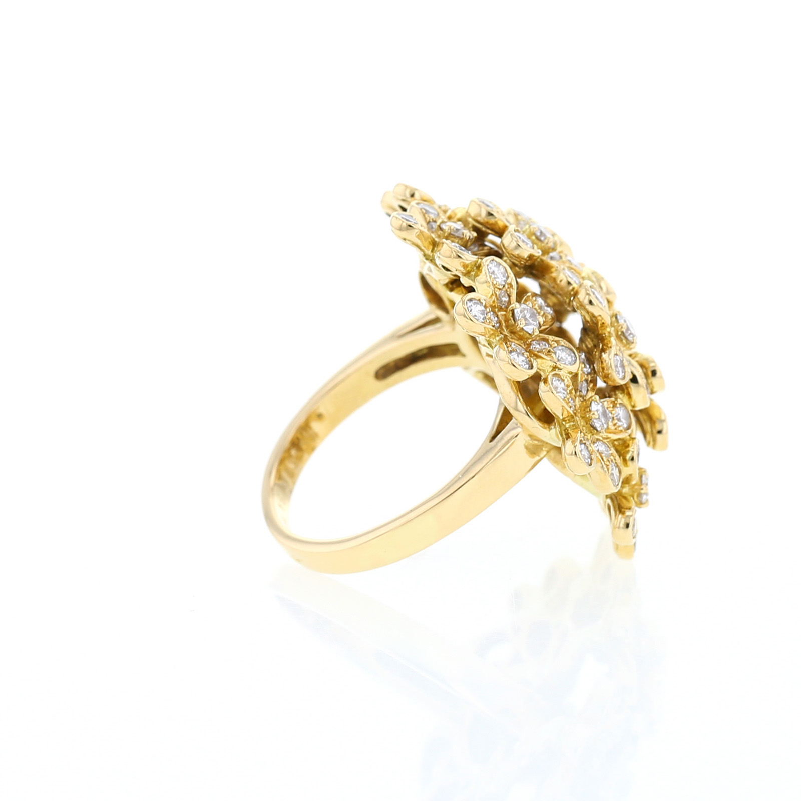 Van Cleef 
Arpels Socrate Bouquet ring,  yellow gold and diamonds