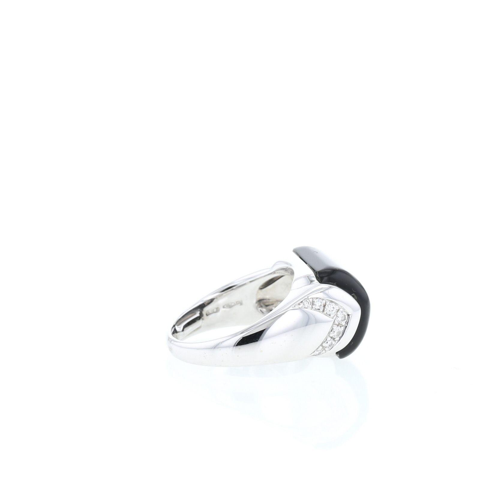 Bulgari  ring in white gold, onyx and diamonds Bulgari  ring in white gold, onyx and diamonds
