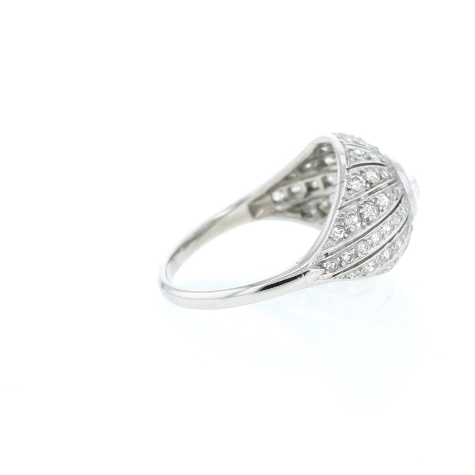 Vintage   1930's ring in platinium and diamonds