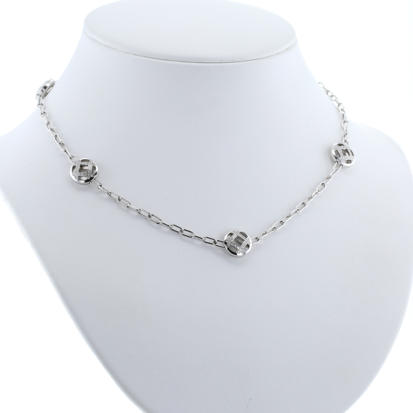 Cartier Pasha necklace in white gold and diamonds