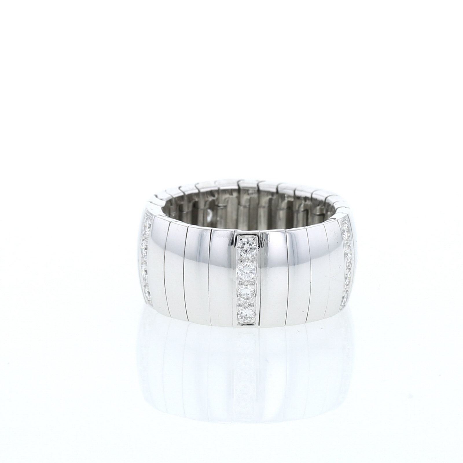 Anello semi-flessibile Chaumet Fidélité in oro bianco e diamantes