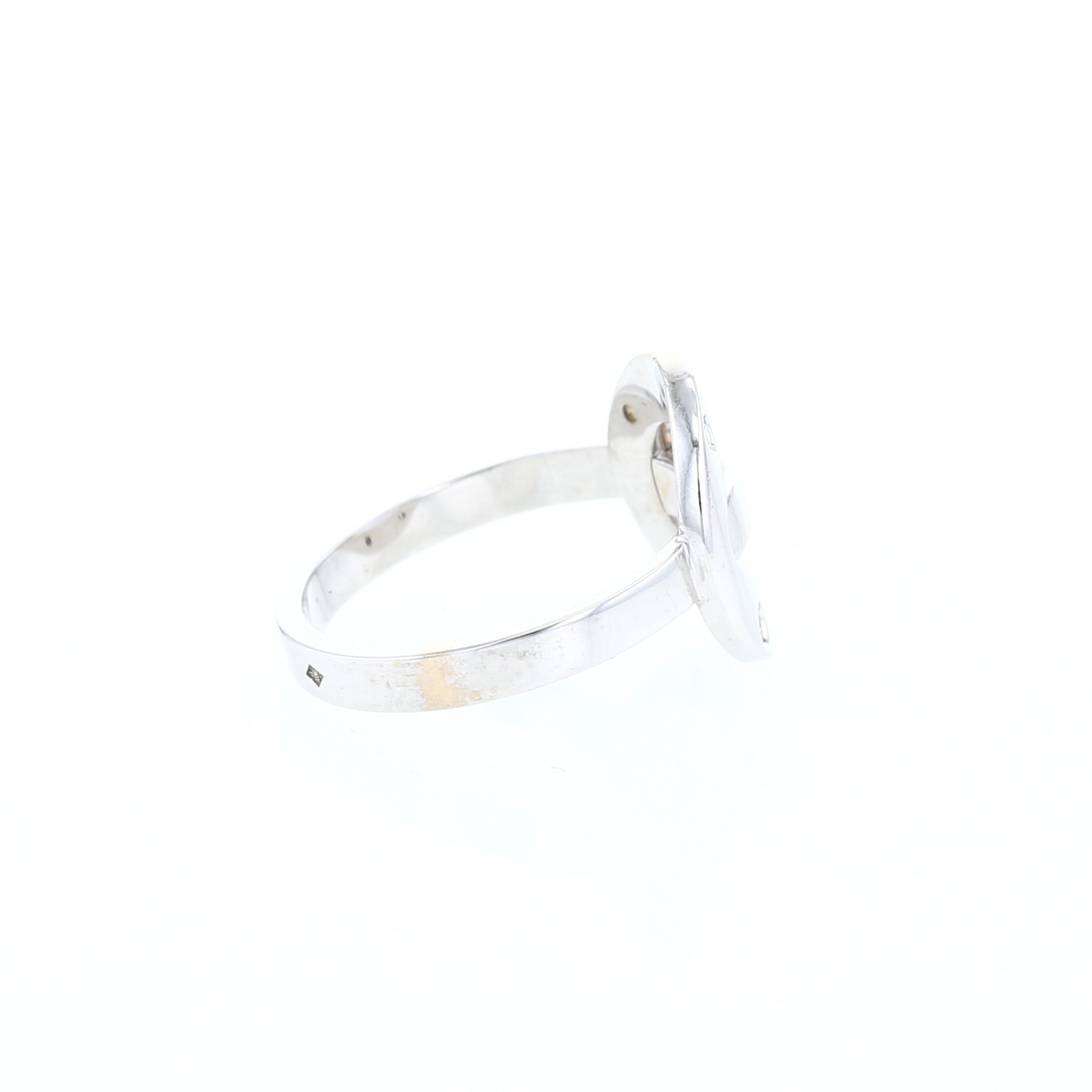 Dinh Van Cible ring in white gold and diamonds