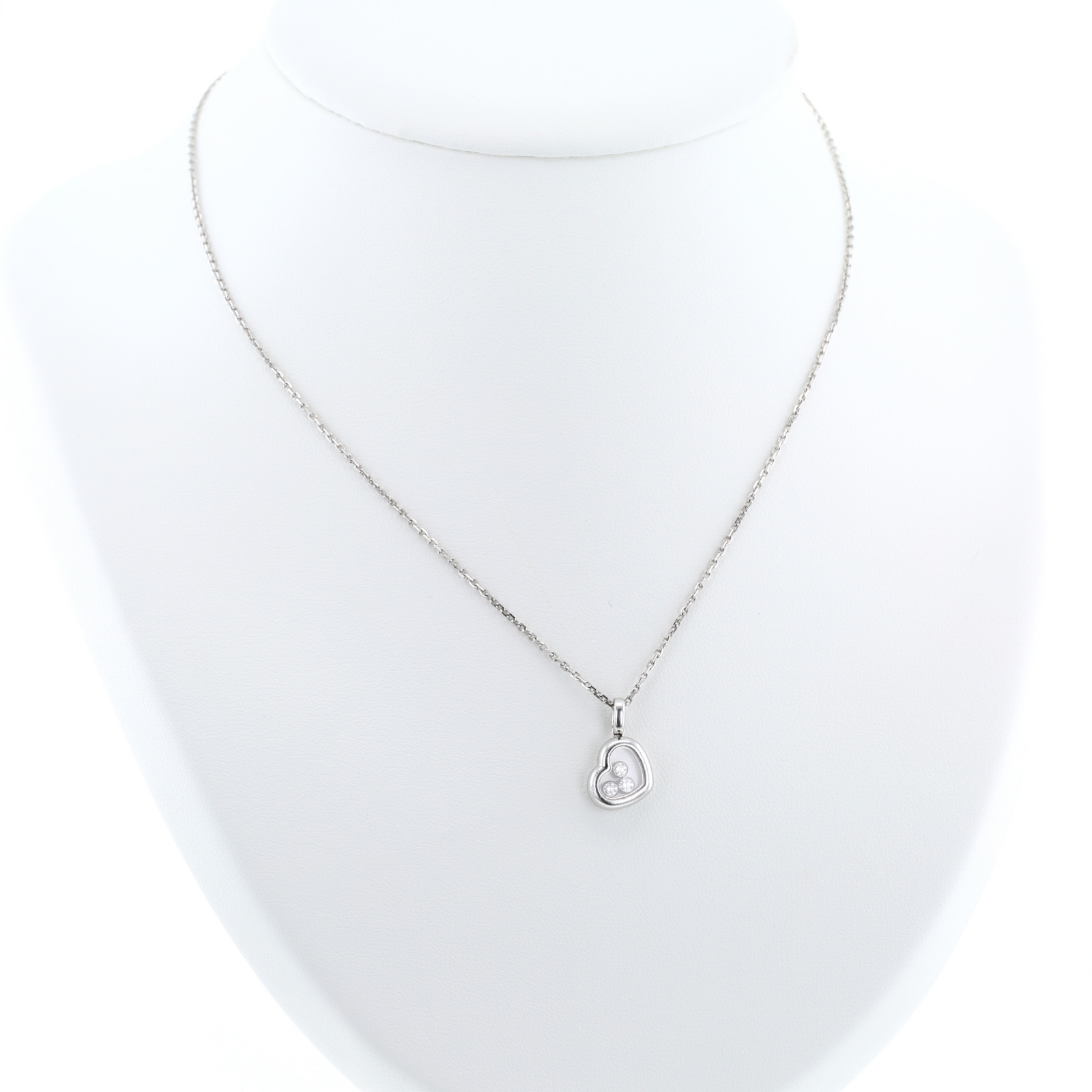 Chopard Happy Diamonds necklace in white gold and diamonds