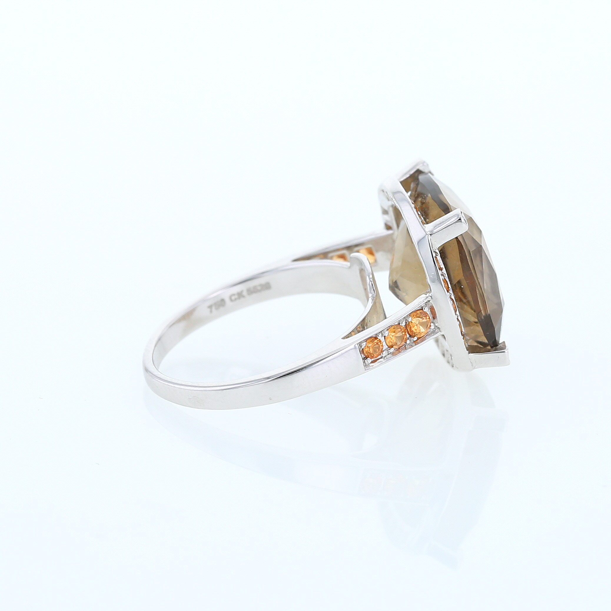 Mauboussin Couleur d'Amour ring in white gold, smoked quartz and sapphires