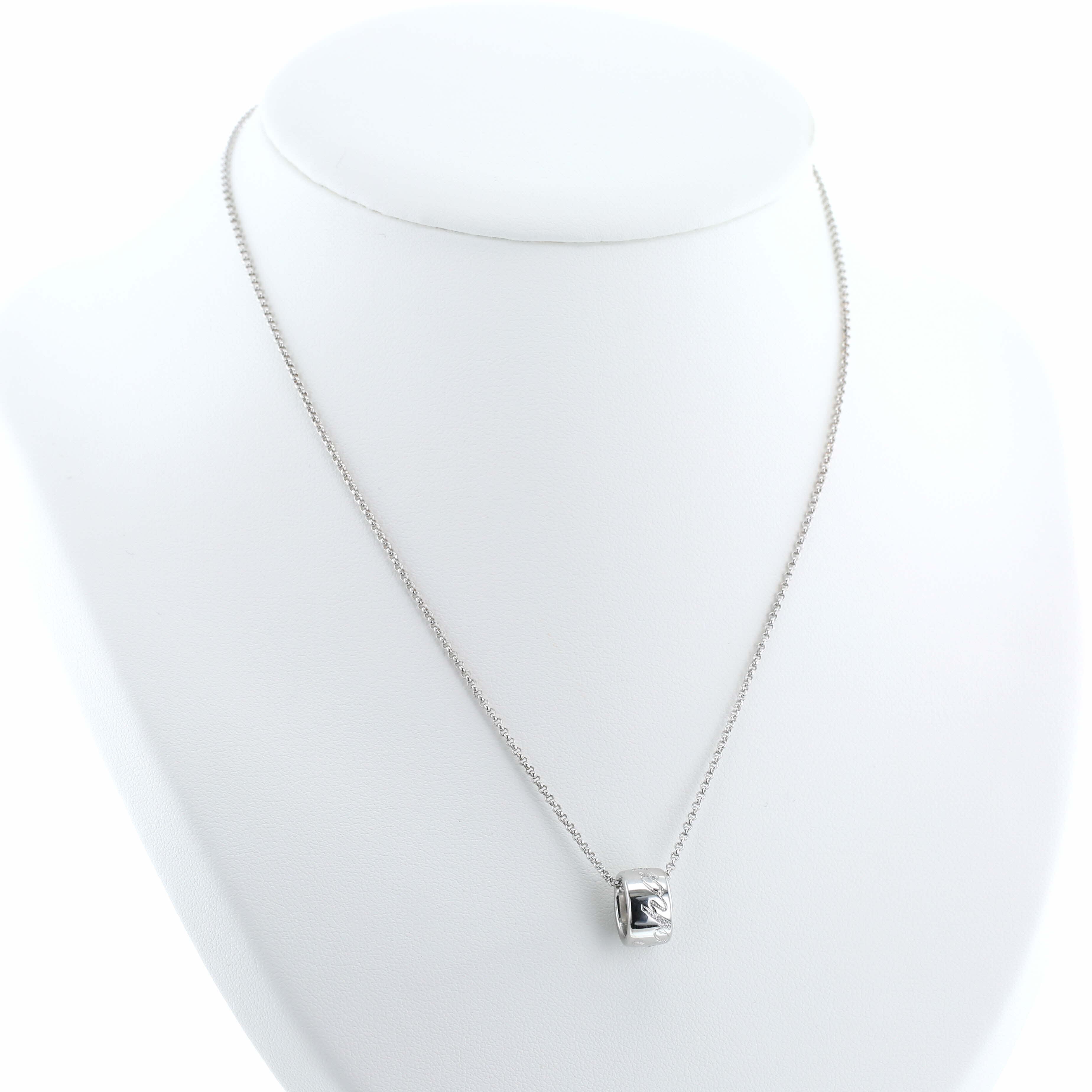Chopard Chopardissimo necklace in white gold and diamonds