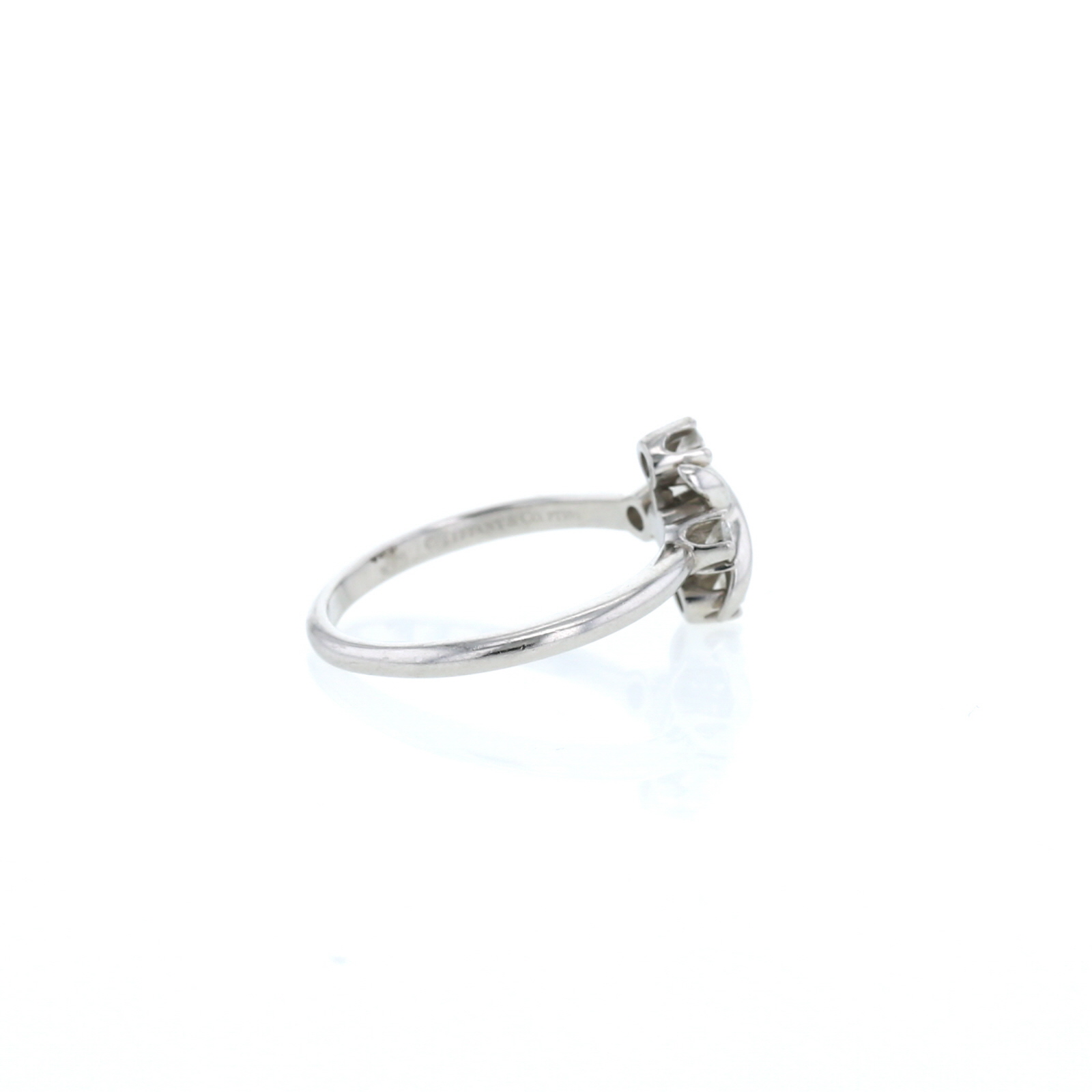 Tiffany 
Co Lynn ring in platinium and diamonds