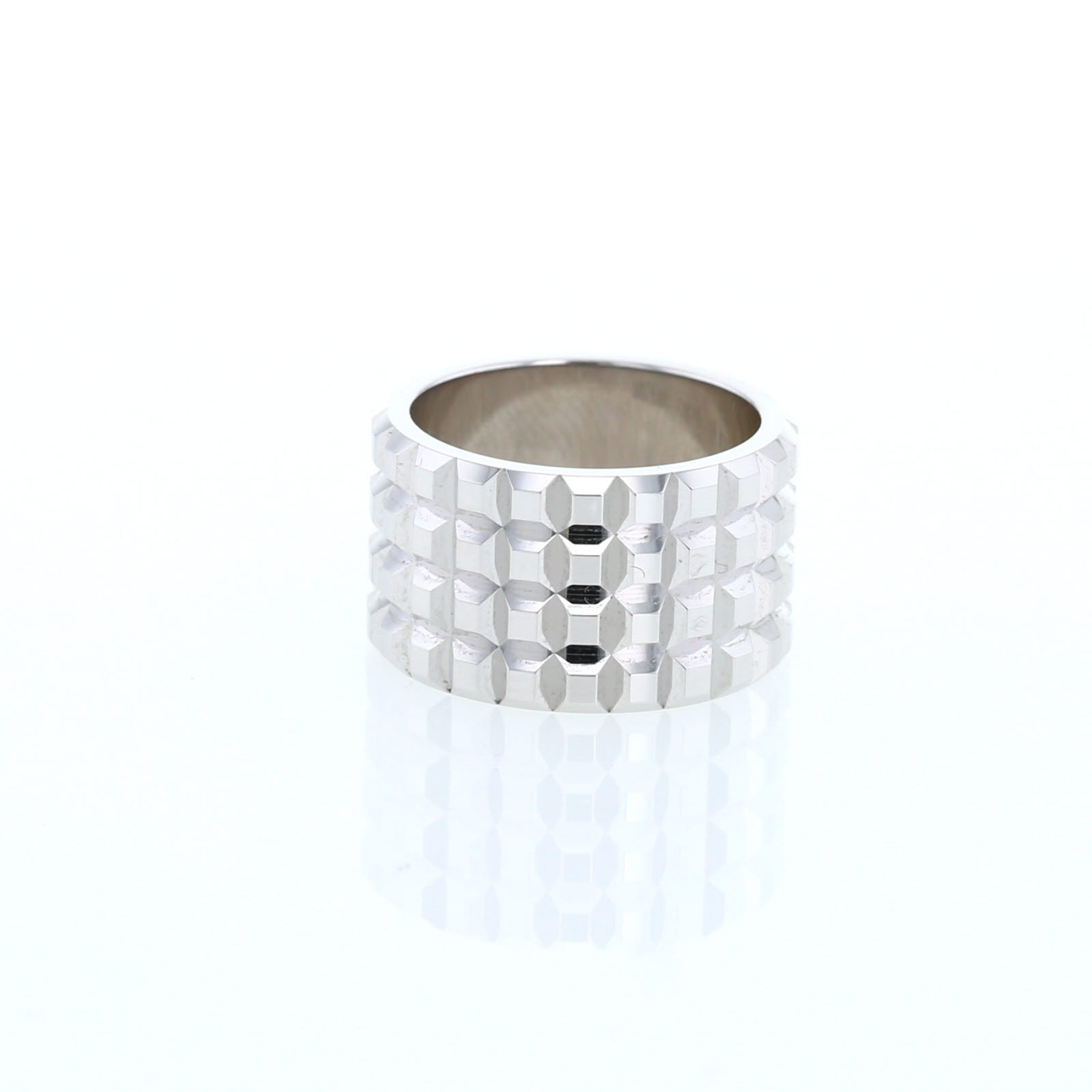 Bague Boucheron Clou de Paris grand modèle en or blanc