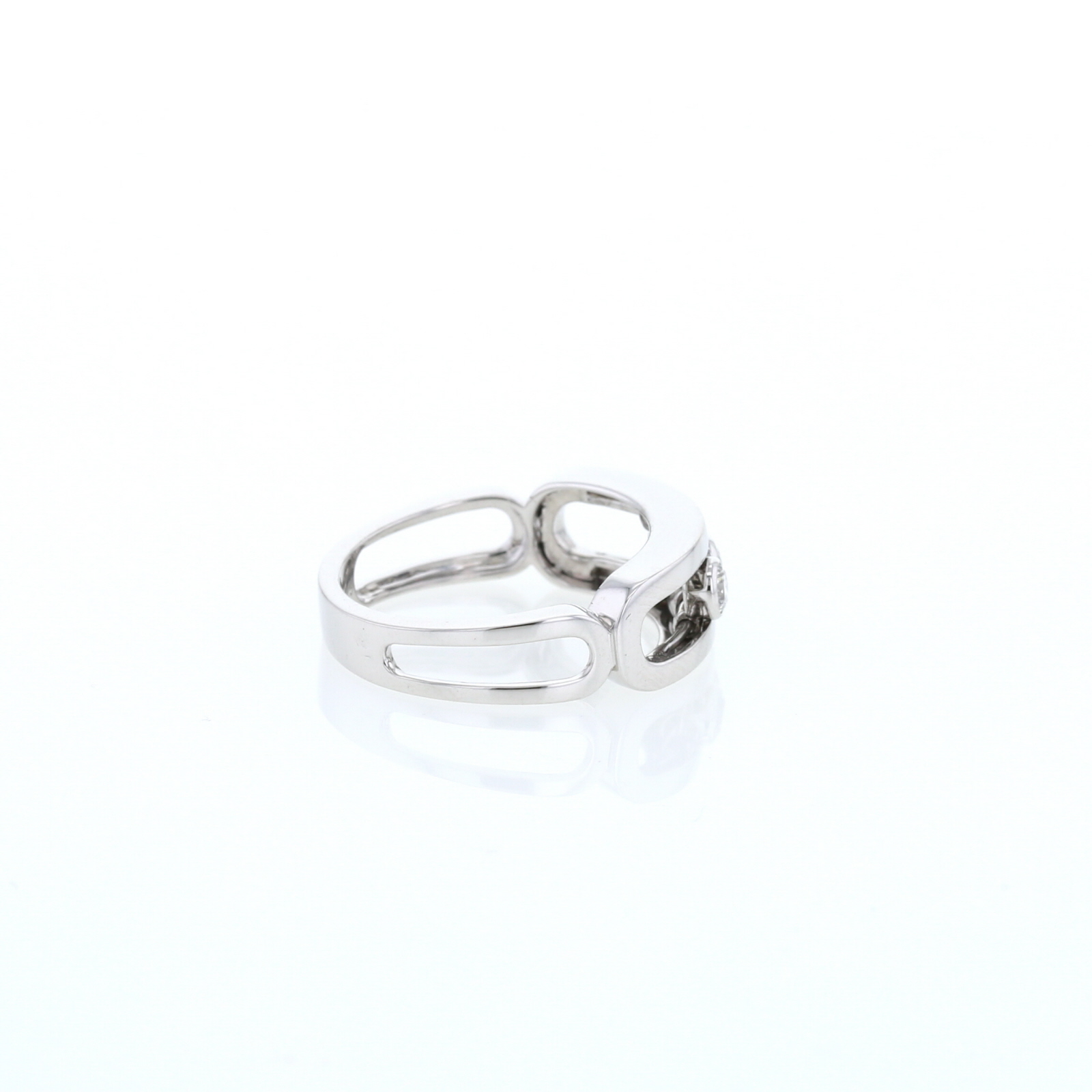 Anello Messika Move in oro bianco e diamanti