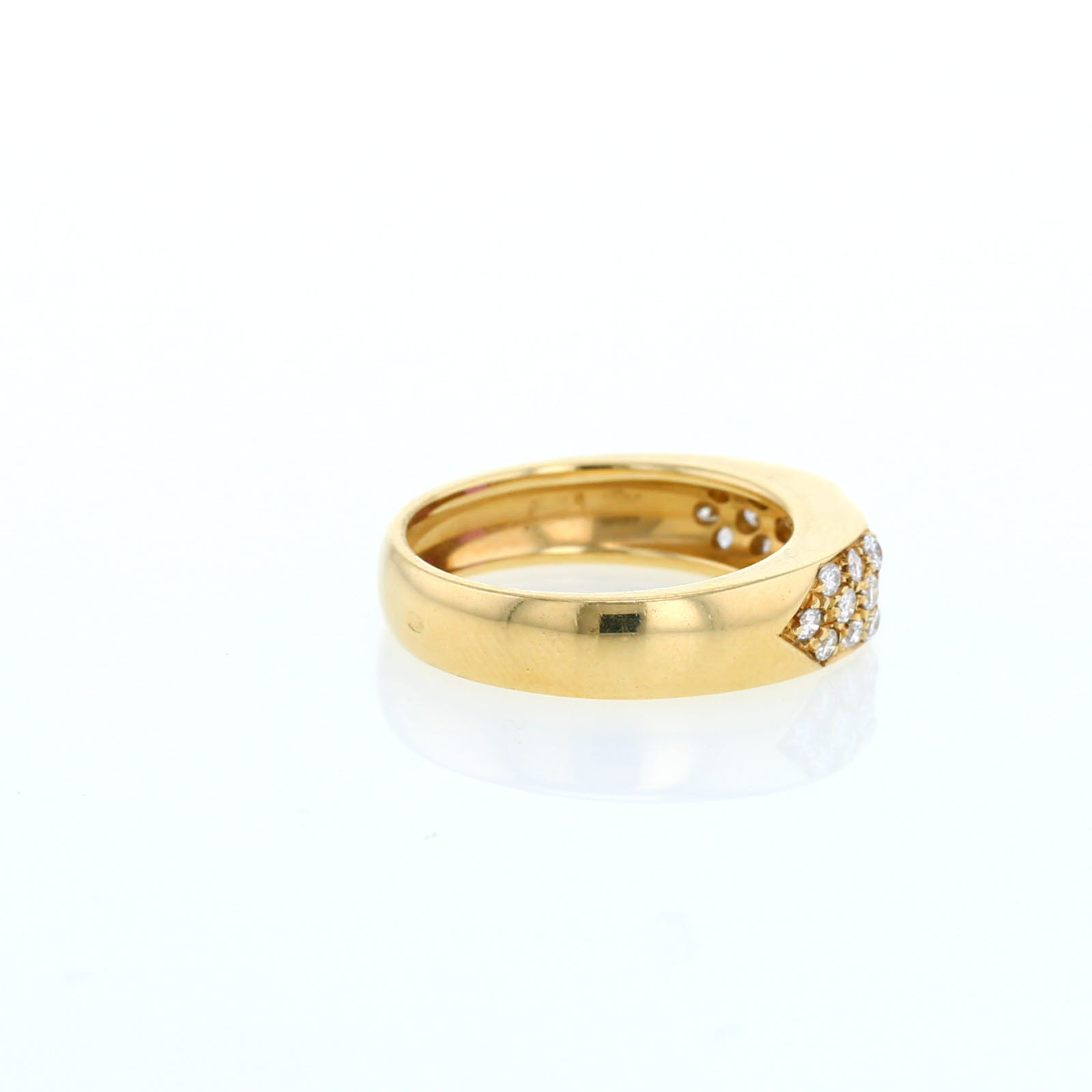Sortija Vintage  de oro amarillo, rubí y diamantes