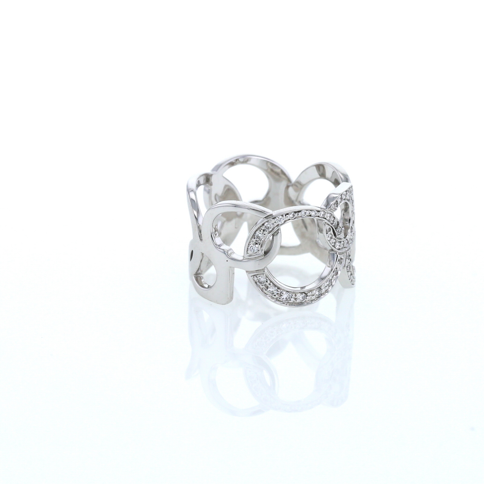 Anello Fred Success in oro bianco e diamanti