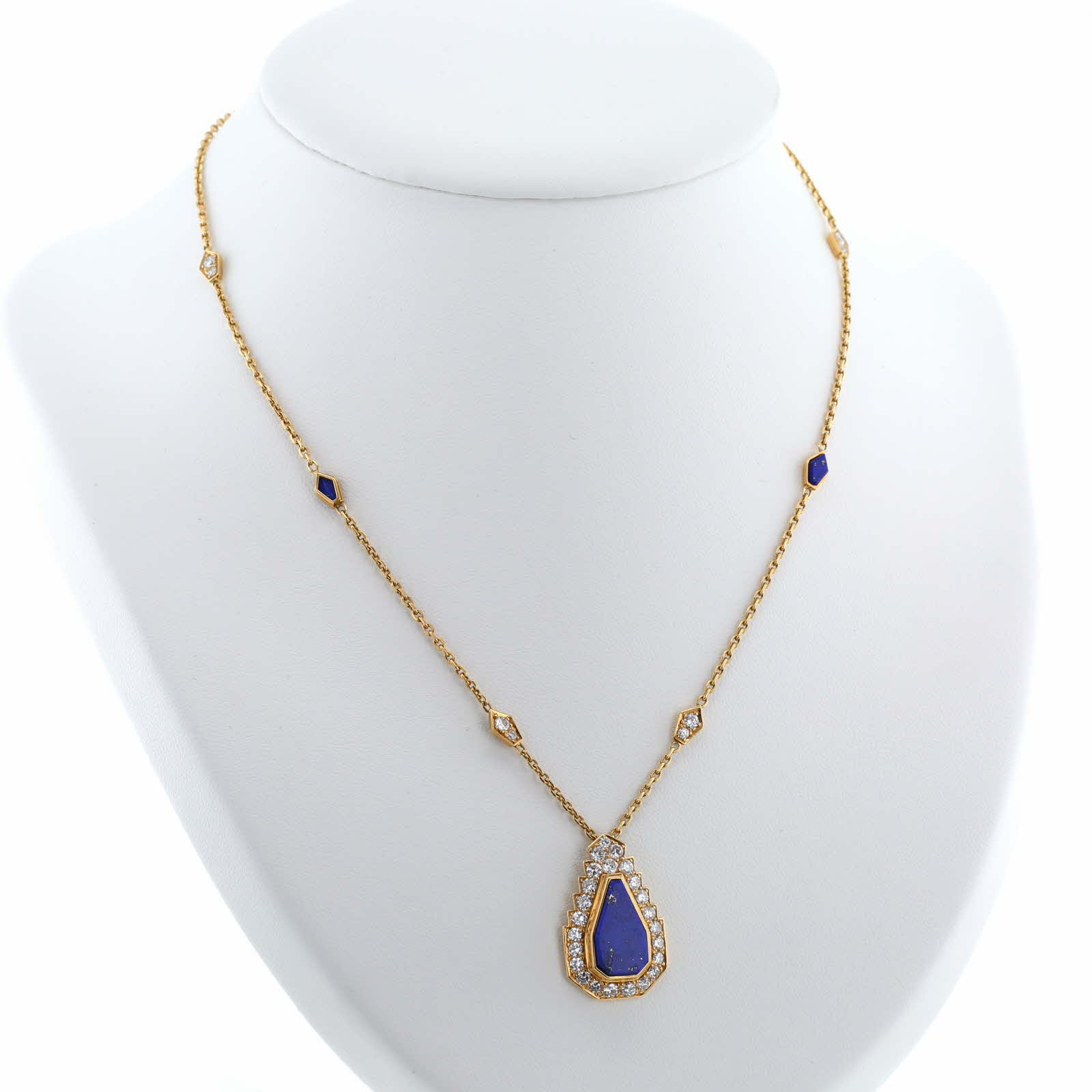 Collar Cartier  de oro amarillo, diamantes y lapislázuli