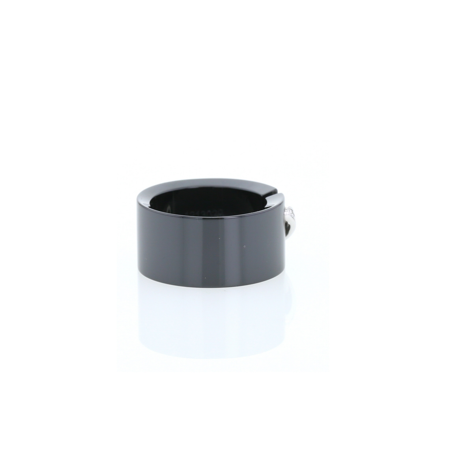 Chaumet Lien ring in ceramic, white gold and diamonds