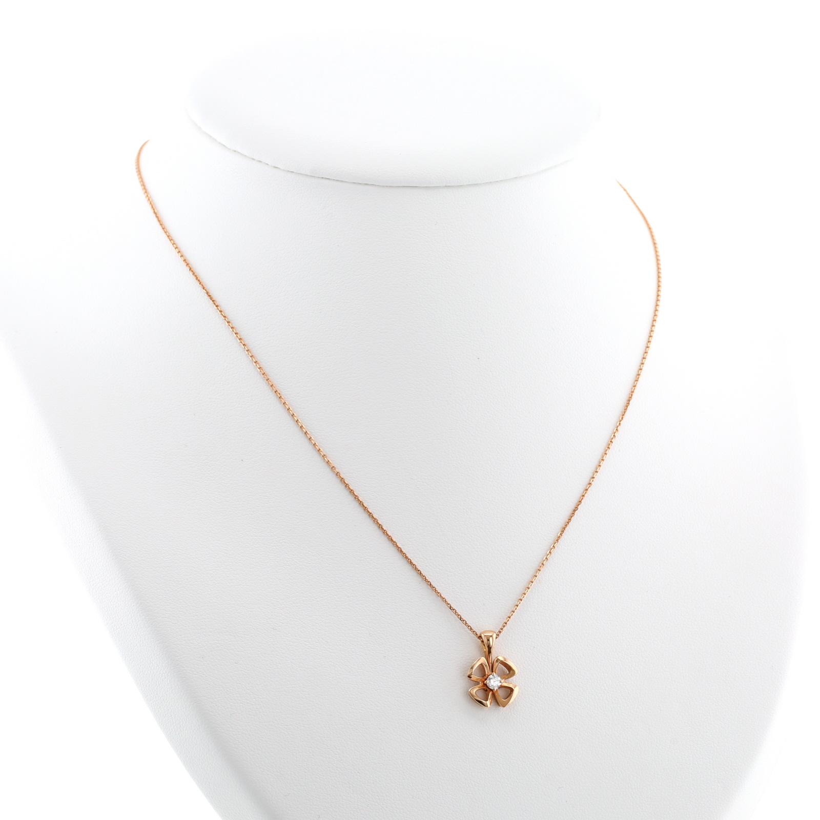 Collana Bulgari Fiorever in oro rosa e diamante