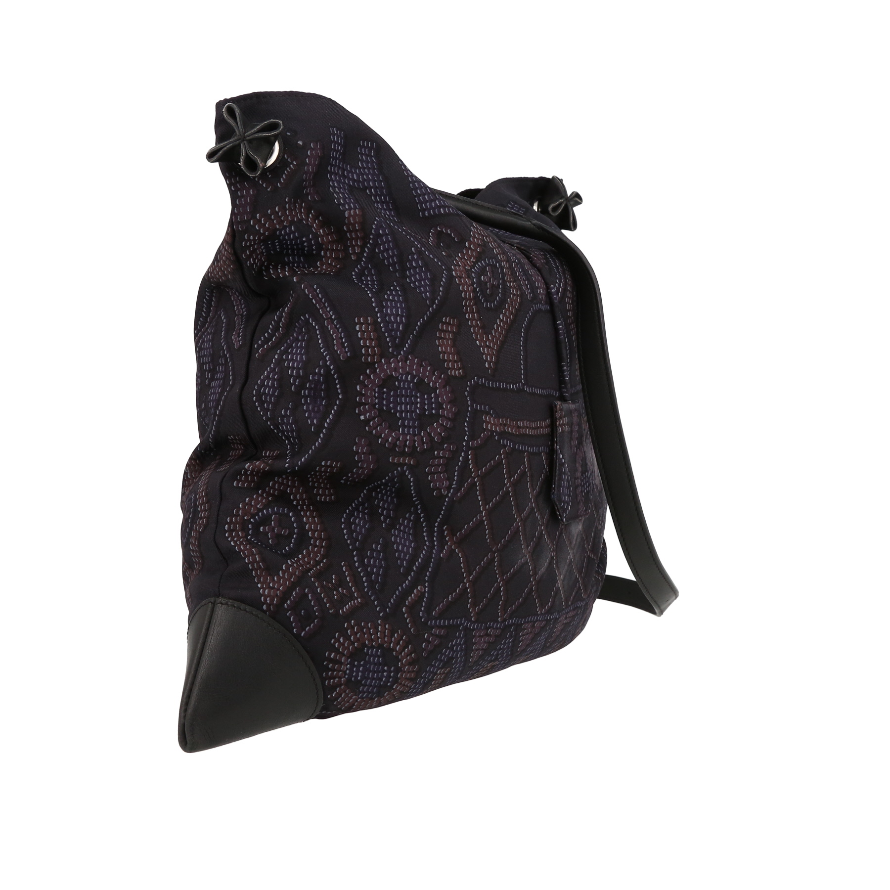 Hermès  Silk City shoulder bag  in black silk  and black leather