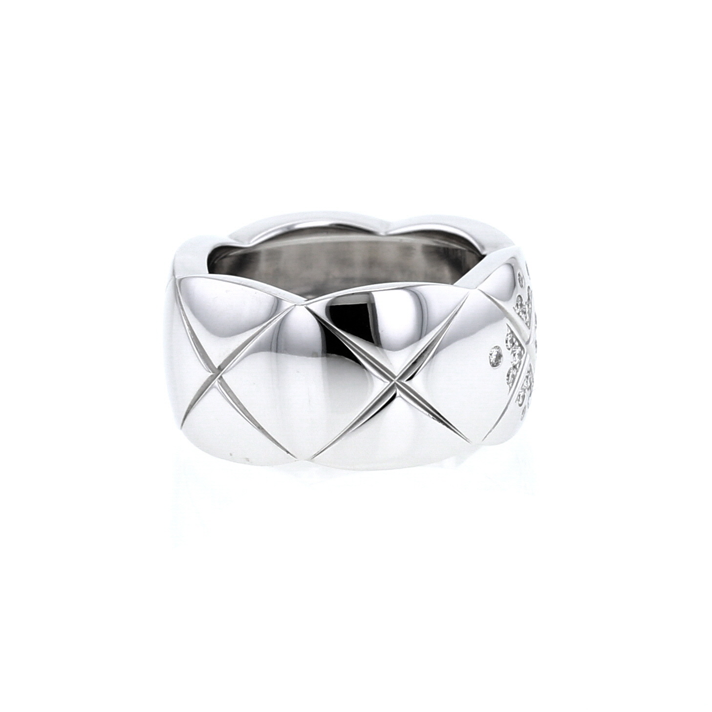 Anello Chanel Coco Crush modello grande in oro bianco e diamanti