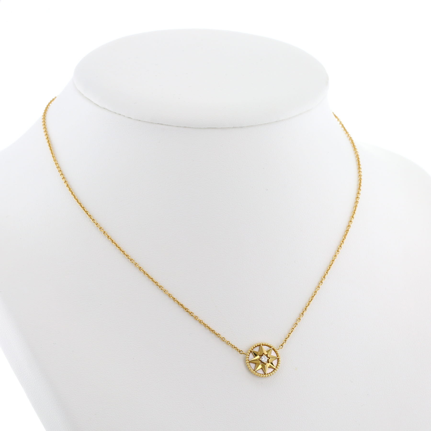 Dior Rose des vents necklace in yellow gold, mother of pearl and diamond