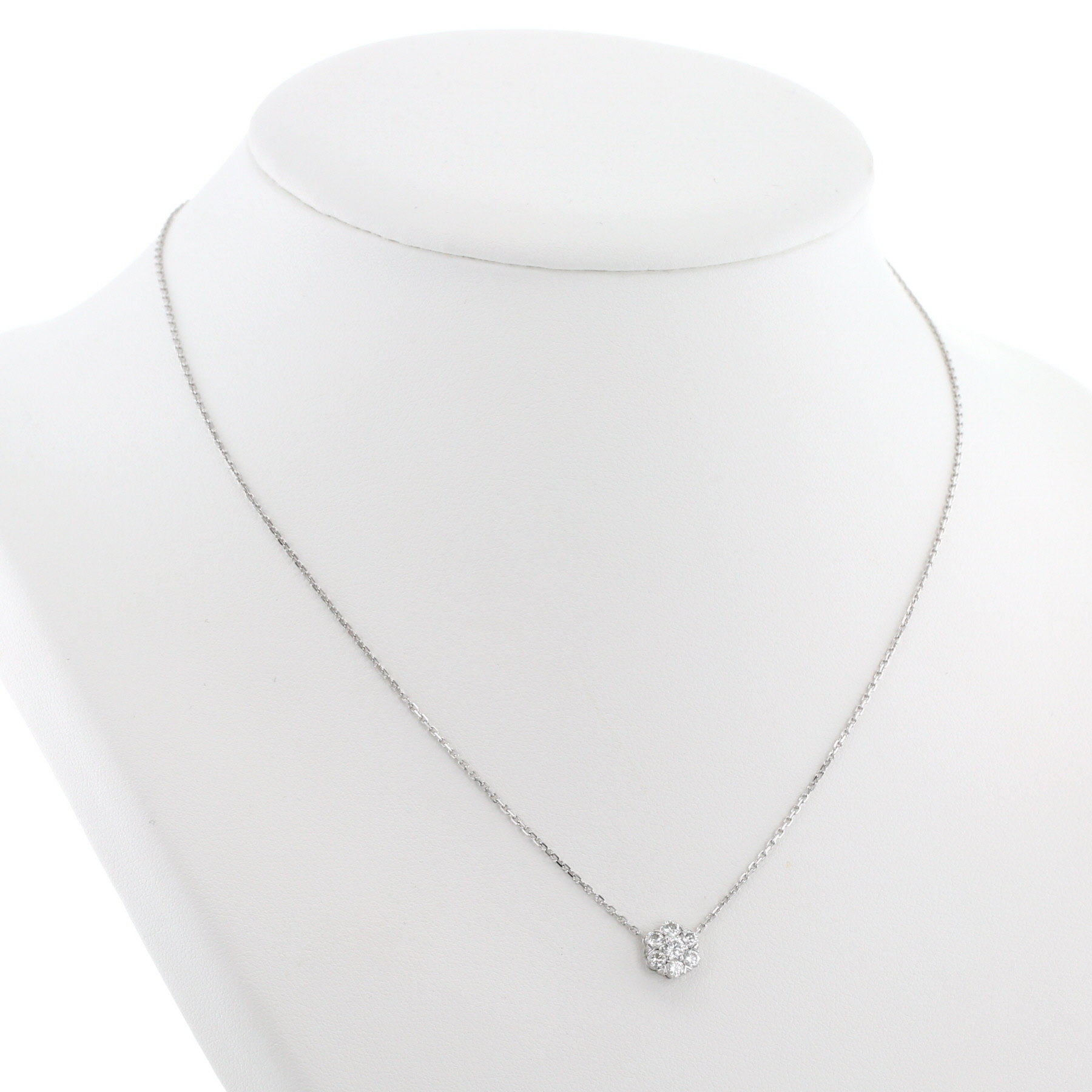 Van Cleef & Arpels Fleurette necklace in white gold and diamonds