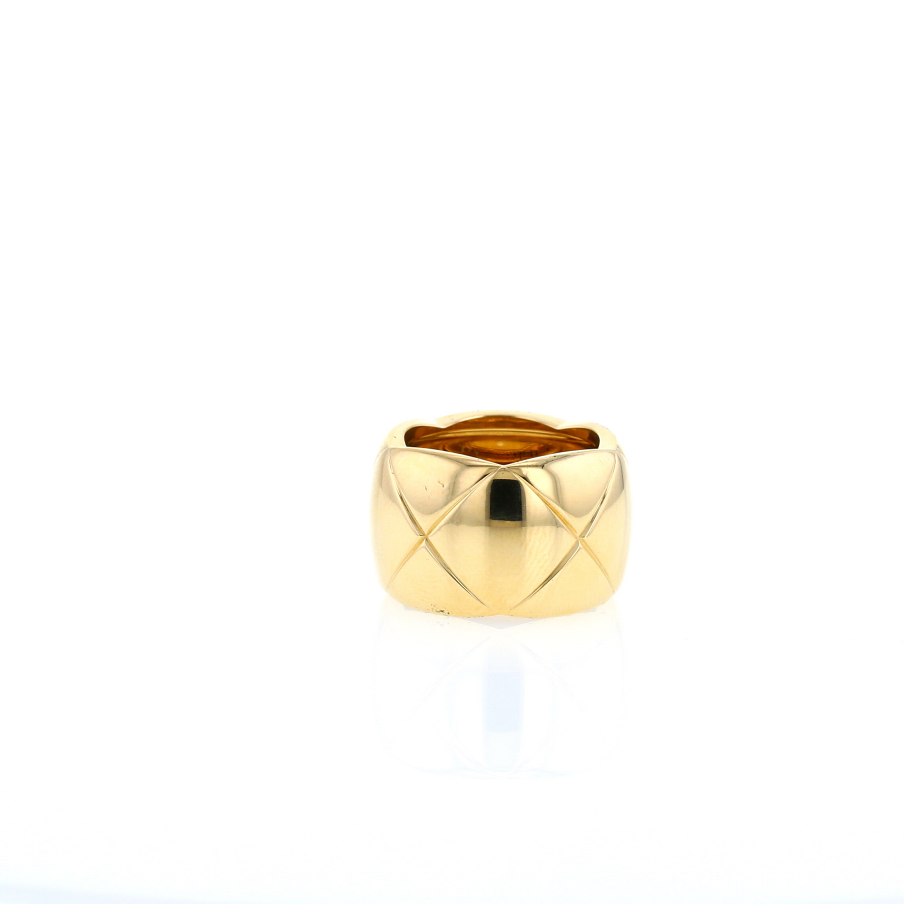 Anello Chanel Coco Crush modello grande in oro giallo