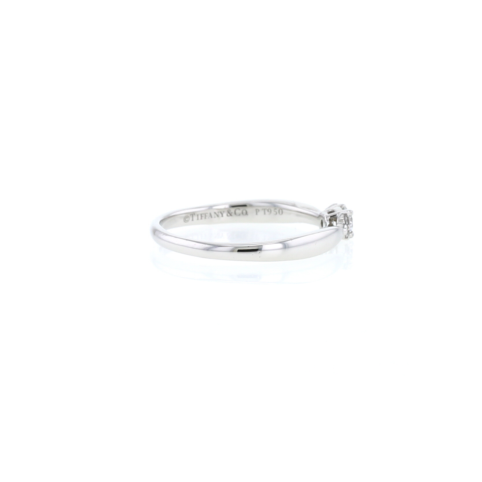 Sortija solitaria Tiffany 
Co  de platino y diamantes