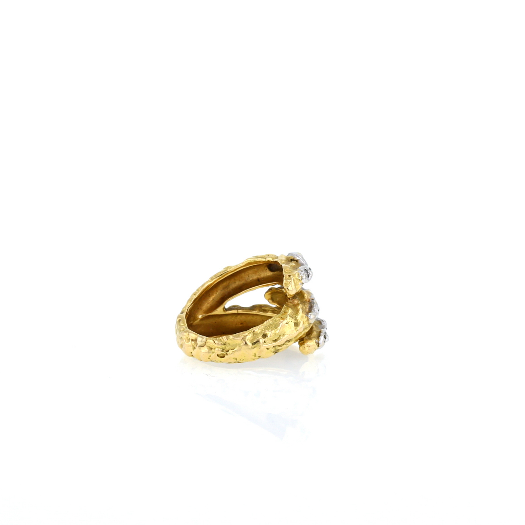 Sterlé  ring in yellow gold, white gold and diamonds