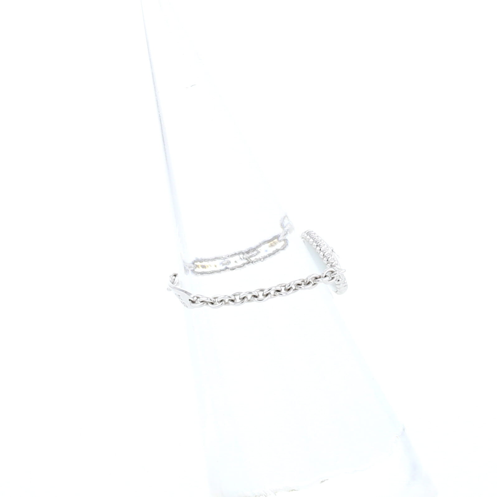 Dior Rose des vents ring in white gold, mother of pearl and diamond