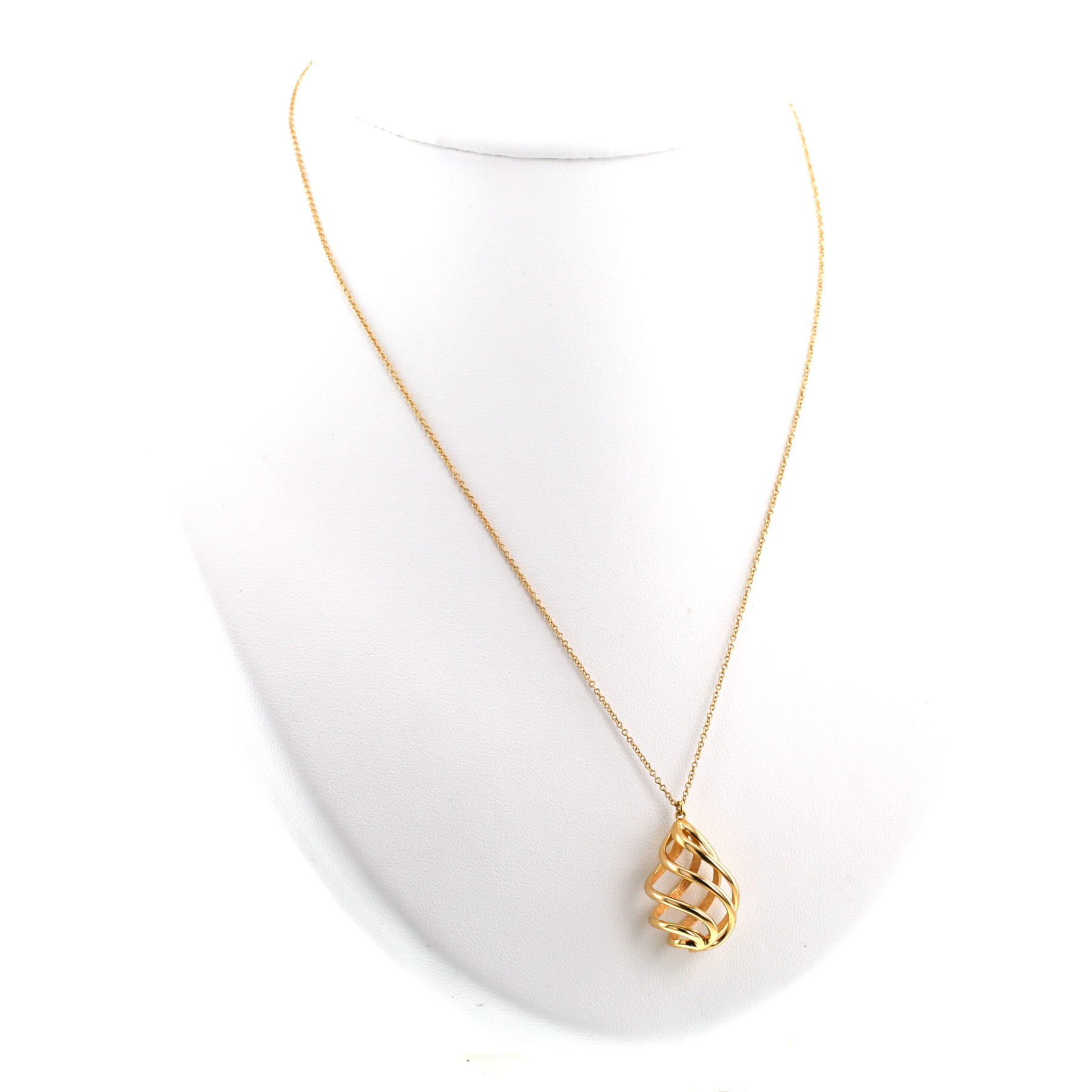 Colgante Tiffany 
Co Paloma Picasso de oro amarillo