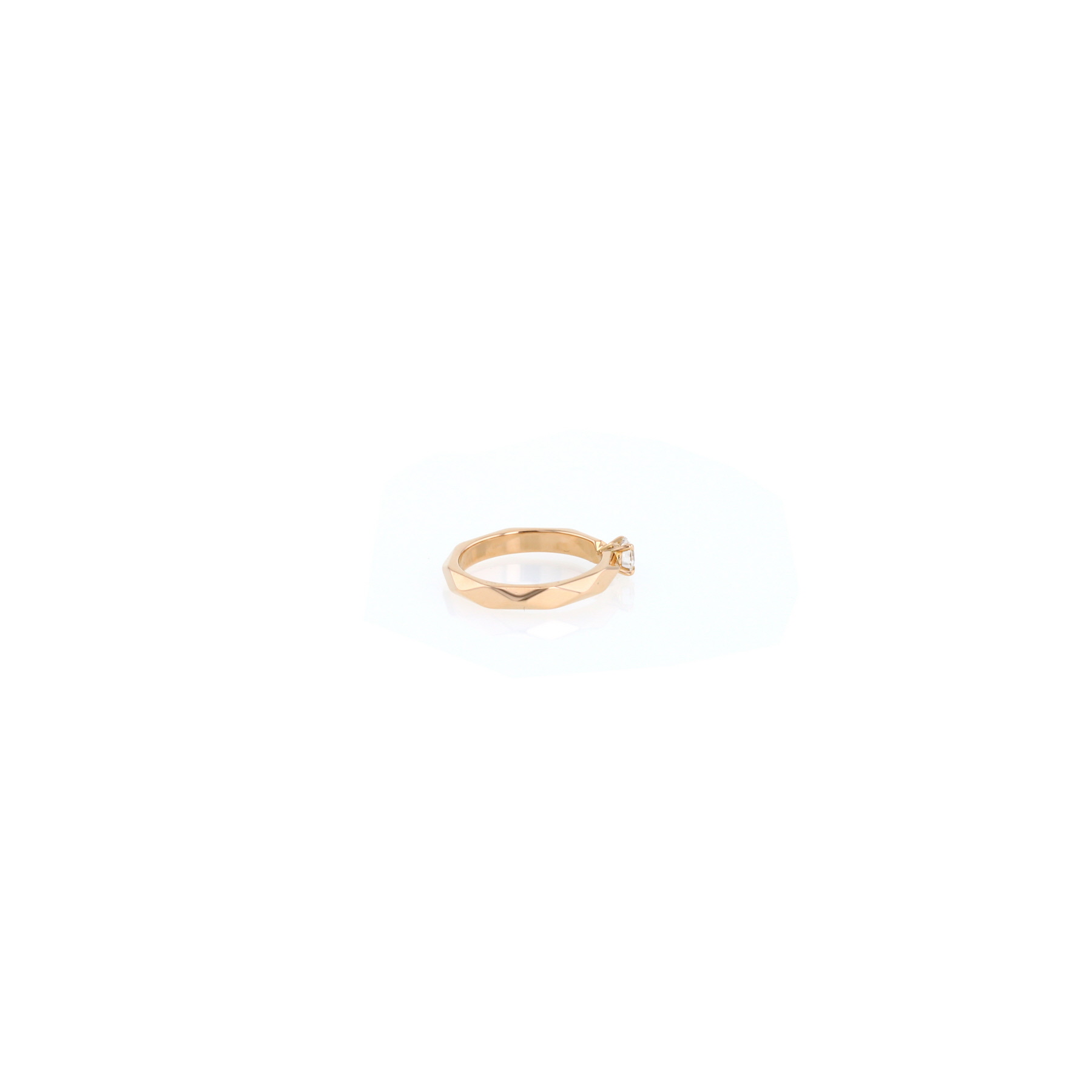Boucheron Facette ring in pink gold and diamond