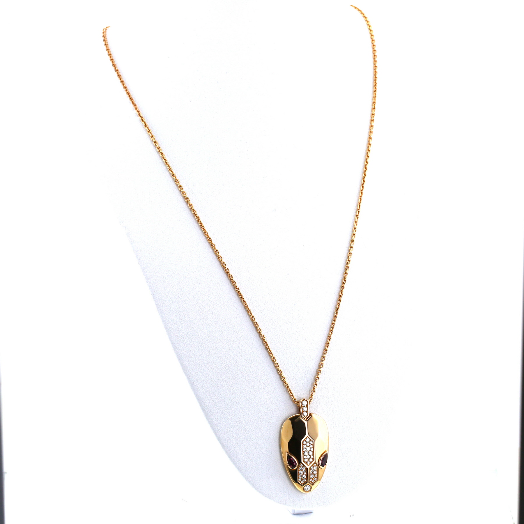 Collana Bulgari Serpenti in oro rosa, tormalina e diamanti
