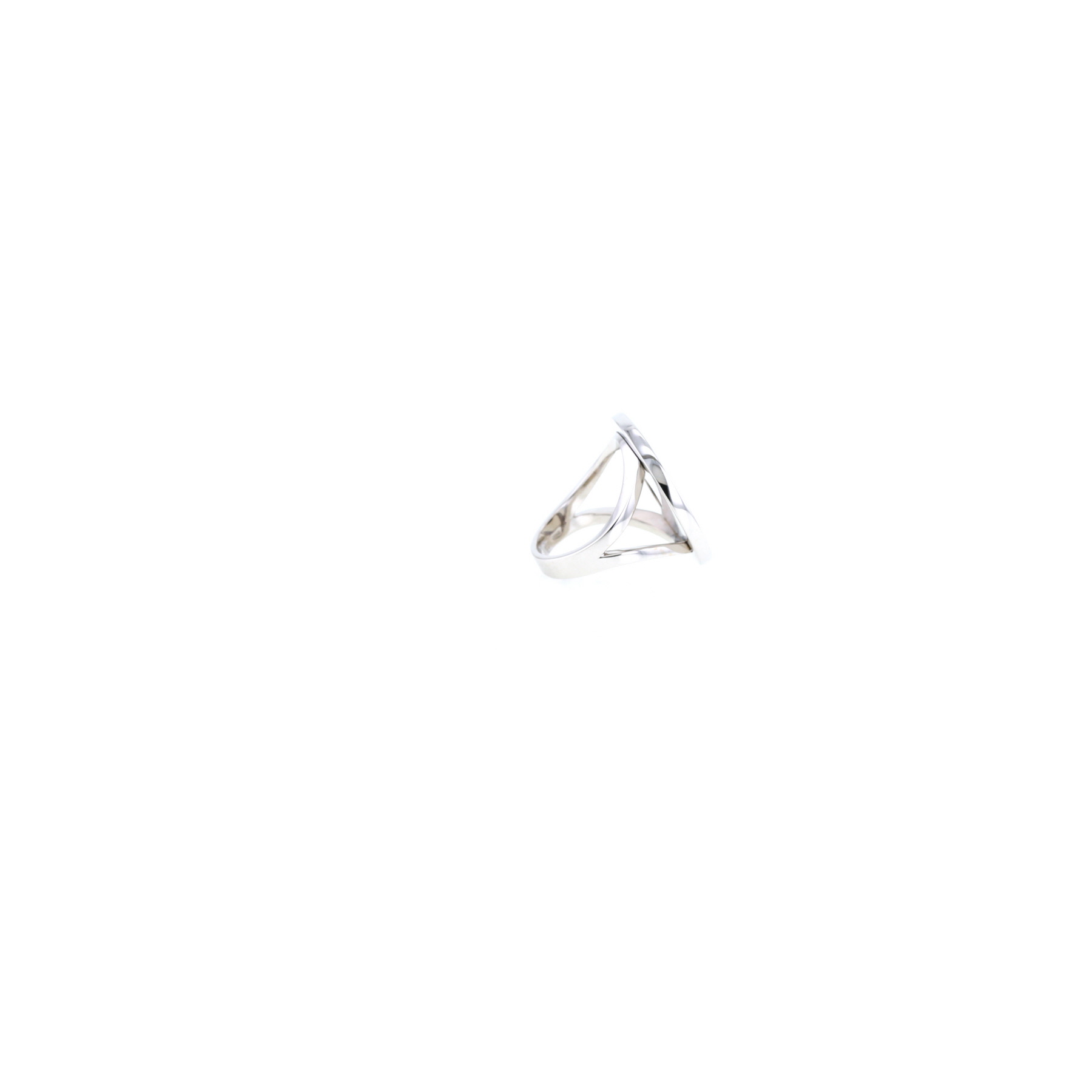 Twisted Bulgari Bulgari Bulgari ring in white gold and onyx