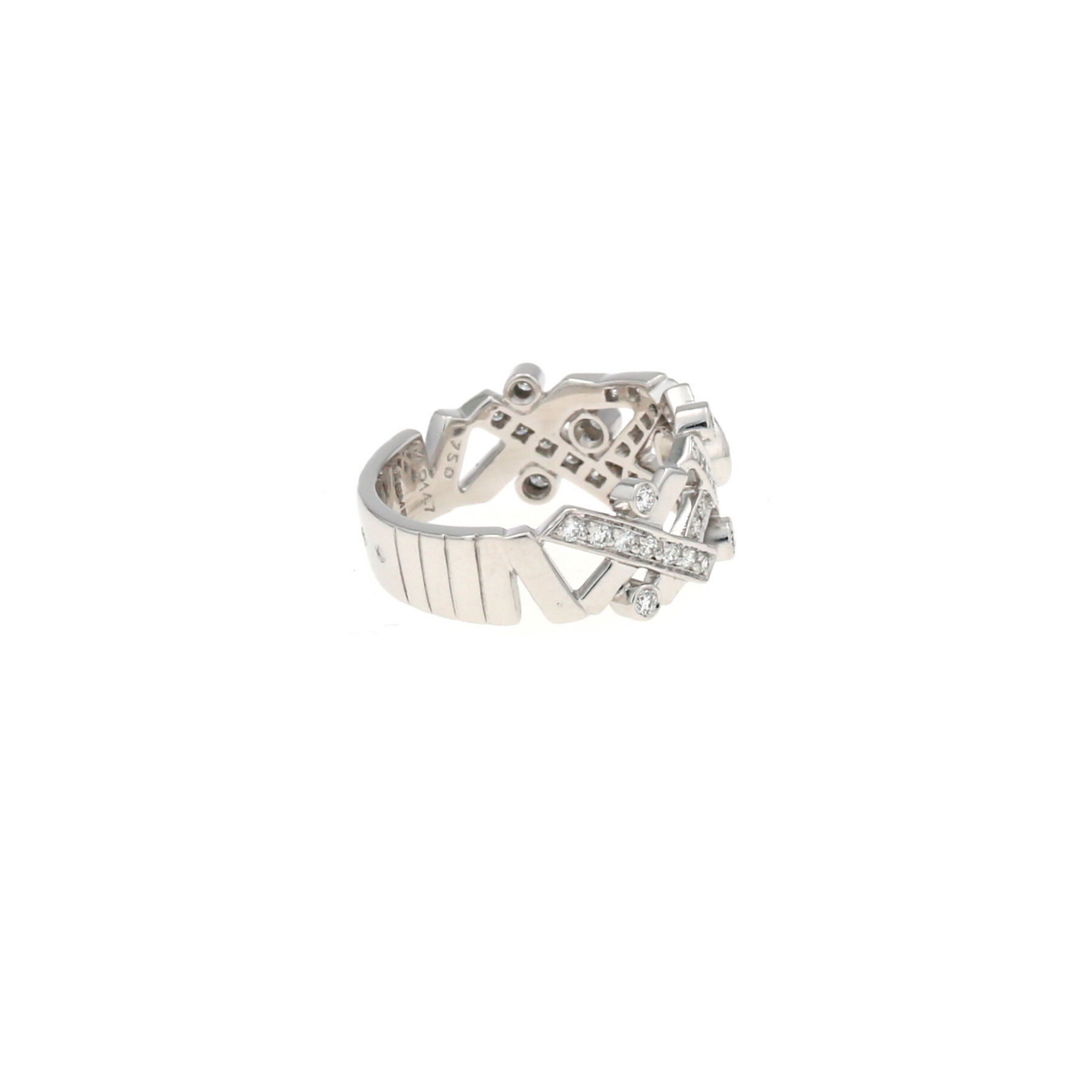 Chanel Cristaux Glacés ring in white gold and diamonds