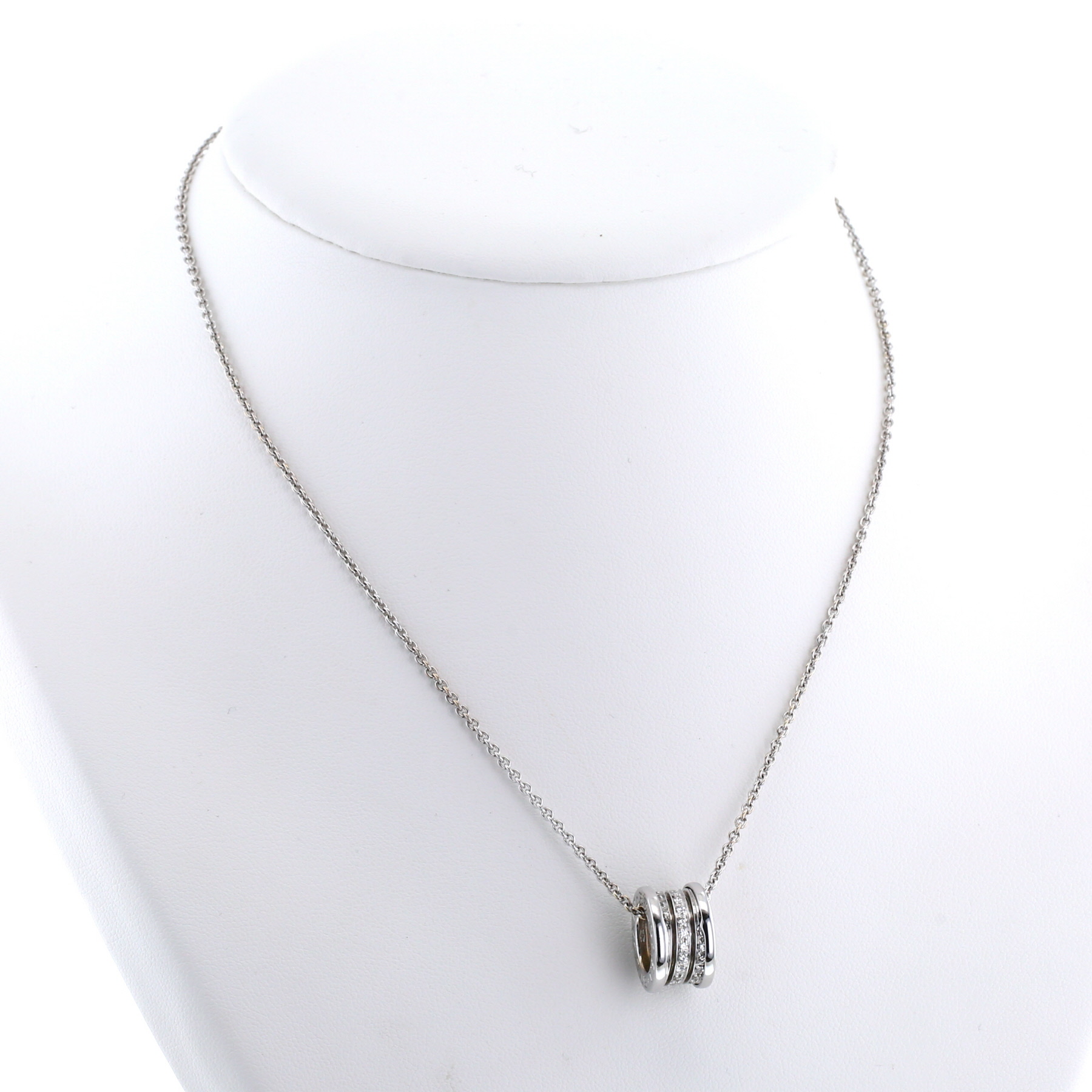 Collar Bulgari B.Zero1 de oro blanco y diamantes