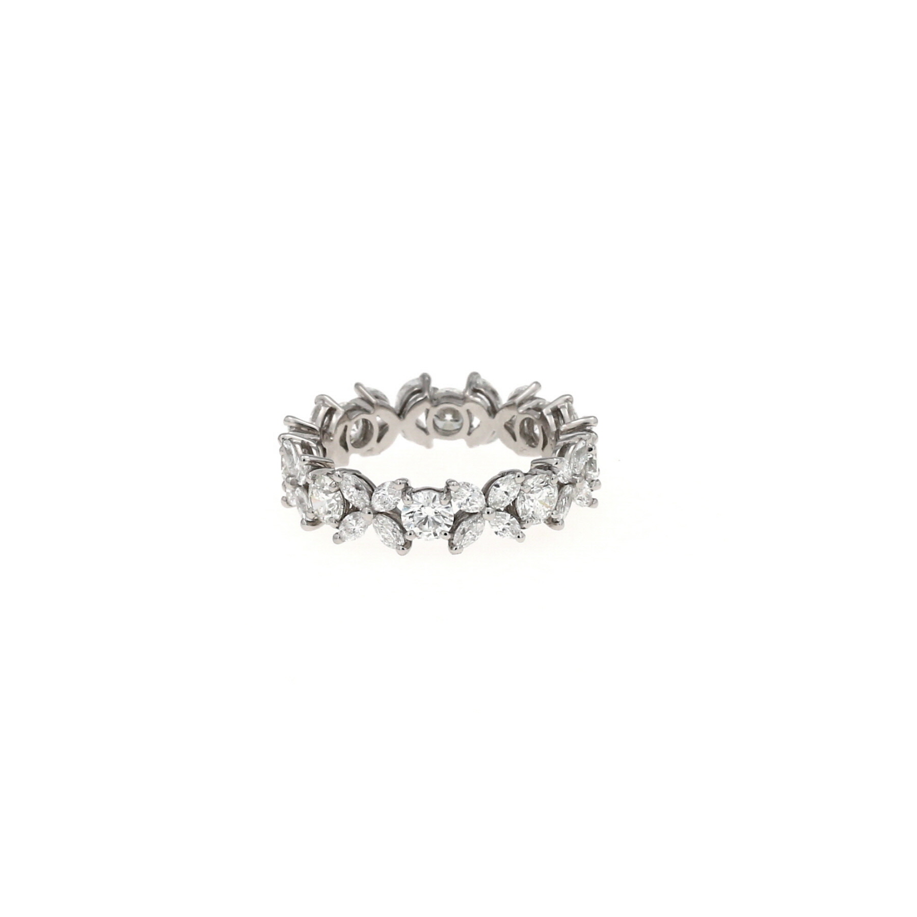 Anello Tiffany 
Co Victoria in platino e diamanti Anello Tiffany 
Co Victoria in platino e diamanti