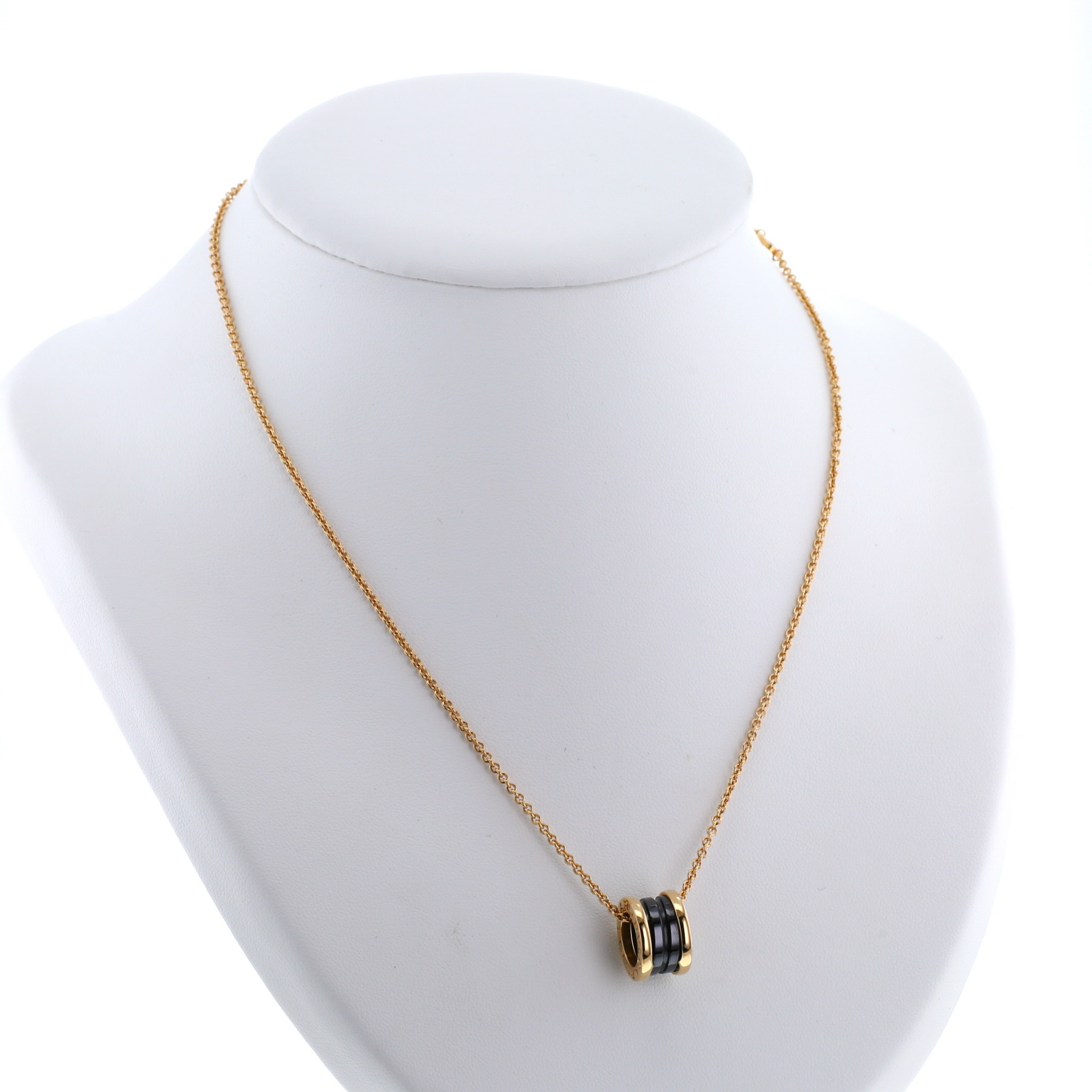 Collar Bulgari B.Zero1 de oro rosa y cerámica